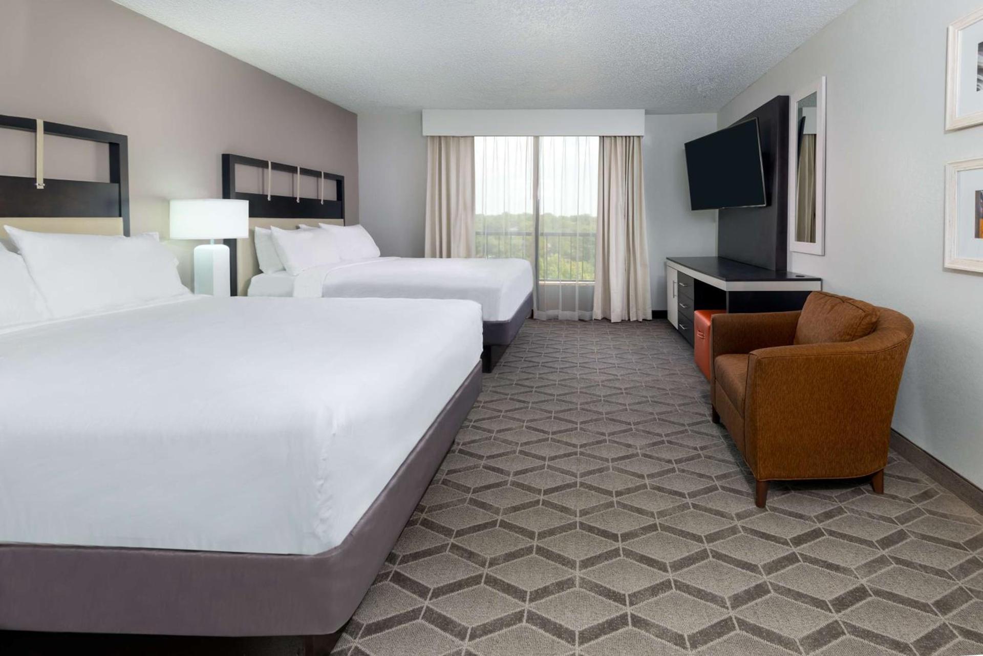 Embassy Suites Dallas - Park Central Area photo 15