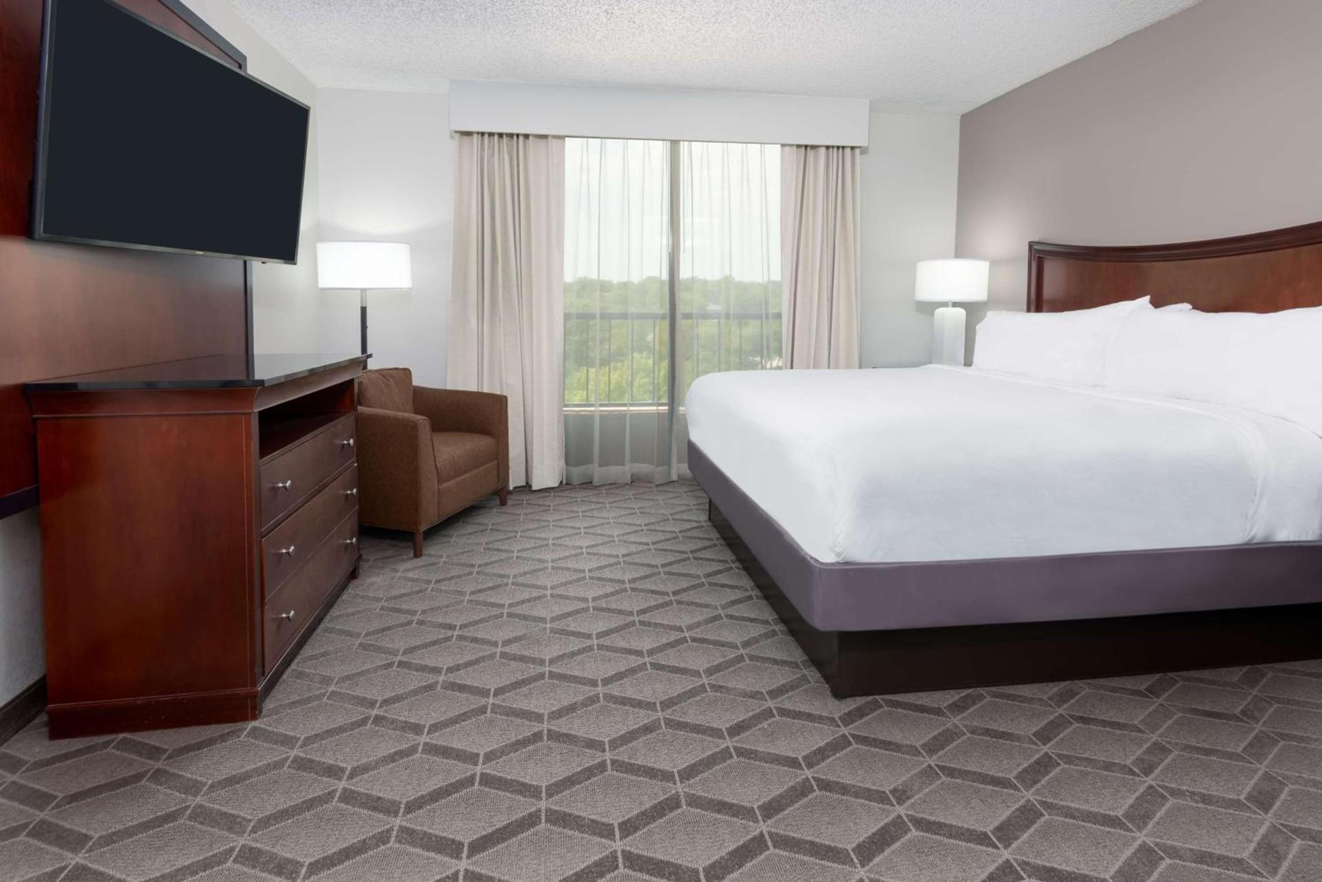 Embassy Suites Dallas - Park Central Area photo 21