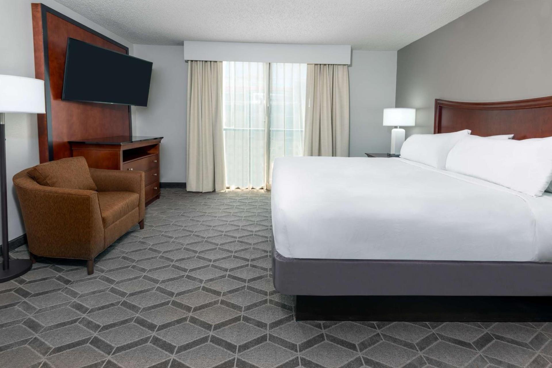 Embassy Suites Dallas - Park Central Area photo 36