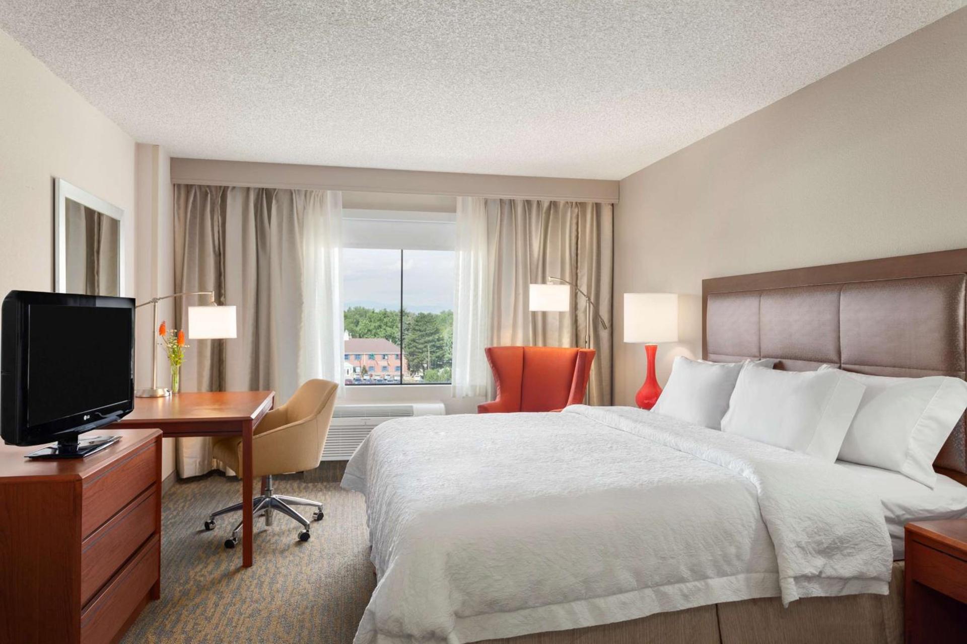 Hampton Inn & Suites Denver-Cherry Creek photo 16