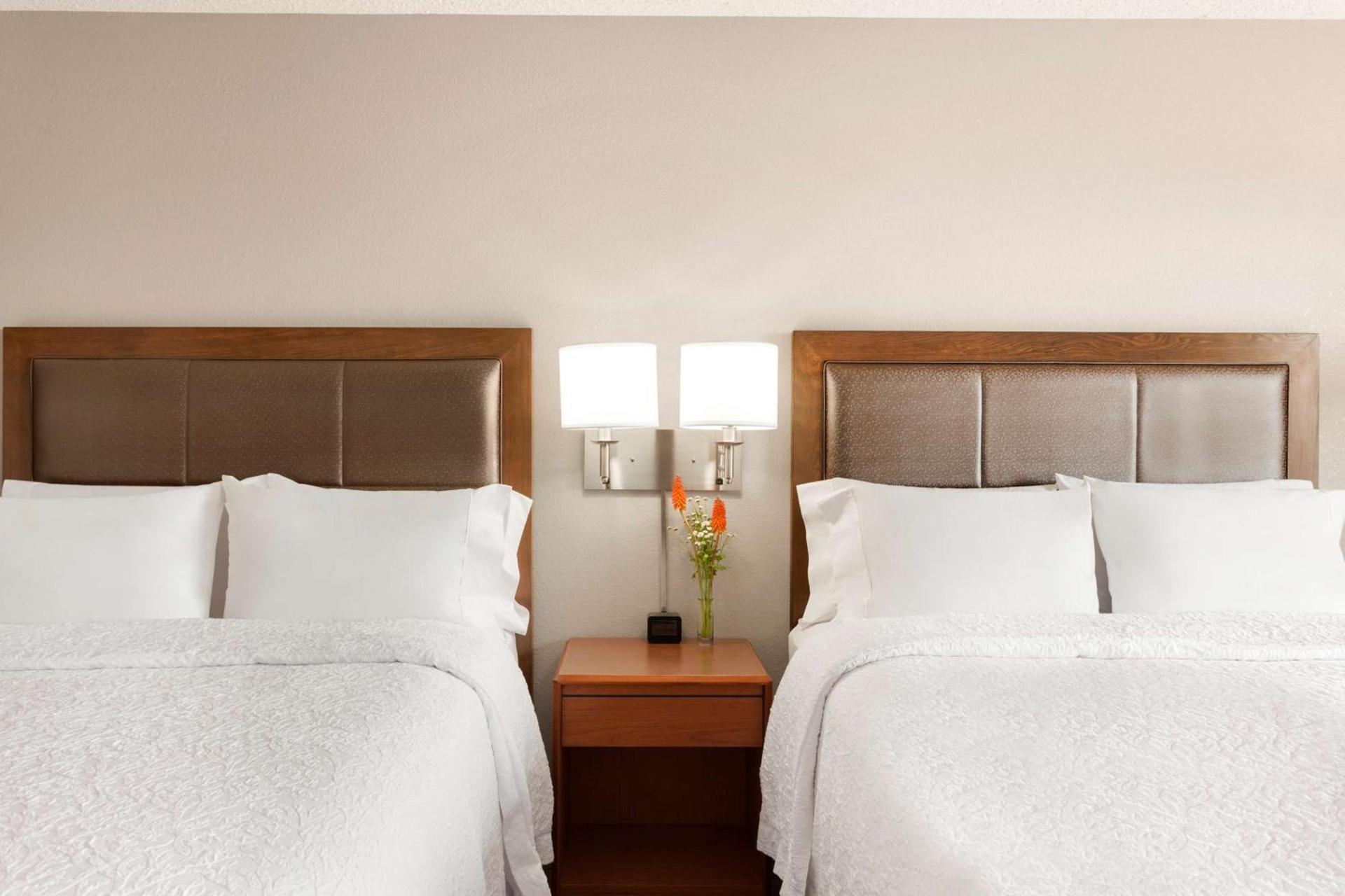 Hampton Inn & Suites Denver-Cherry Creek photo 21