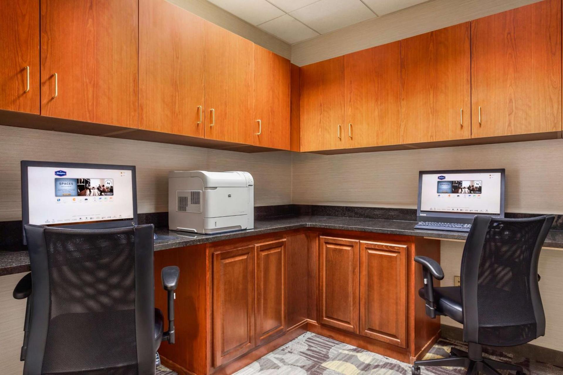 Hampton Inn & Suites Denver-Cherry Creek photo 31