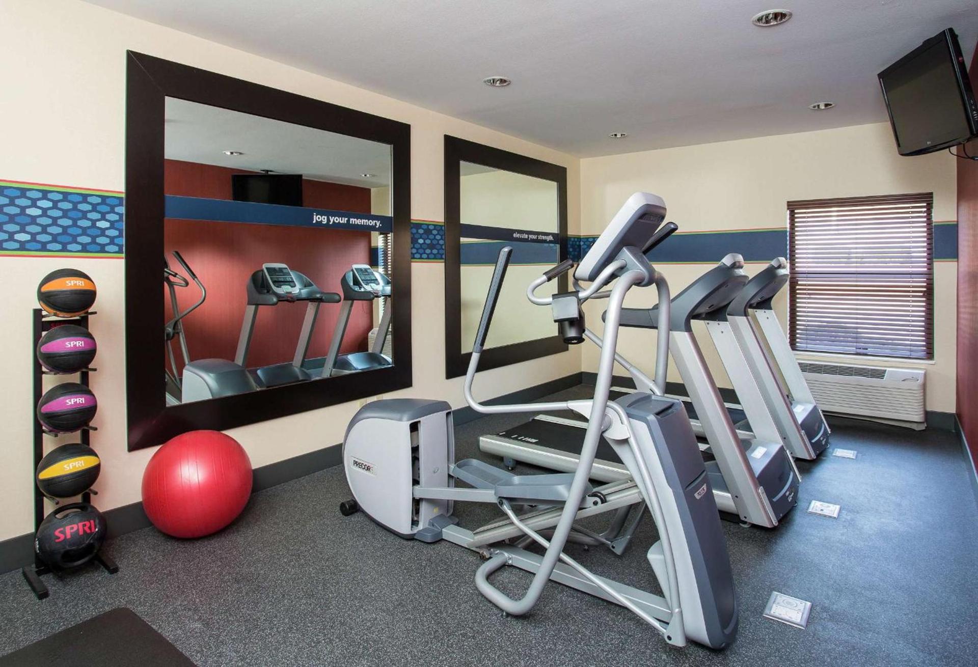 Hampton Inn Denver - Northwest Westminster photo 20