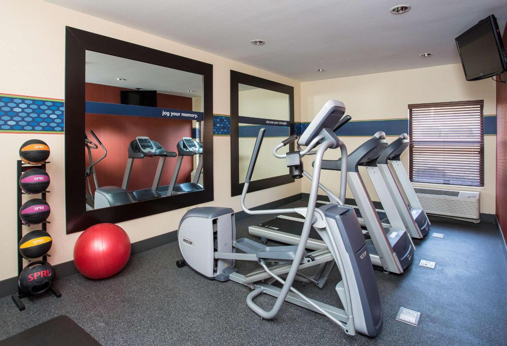 Hampton Inn Denver - Northwest Westminster photo 21