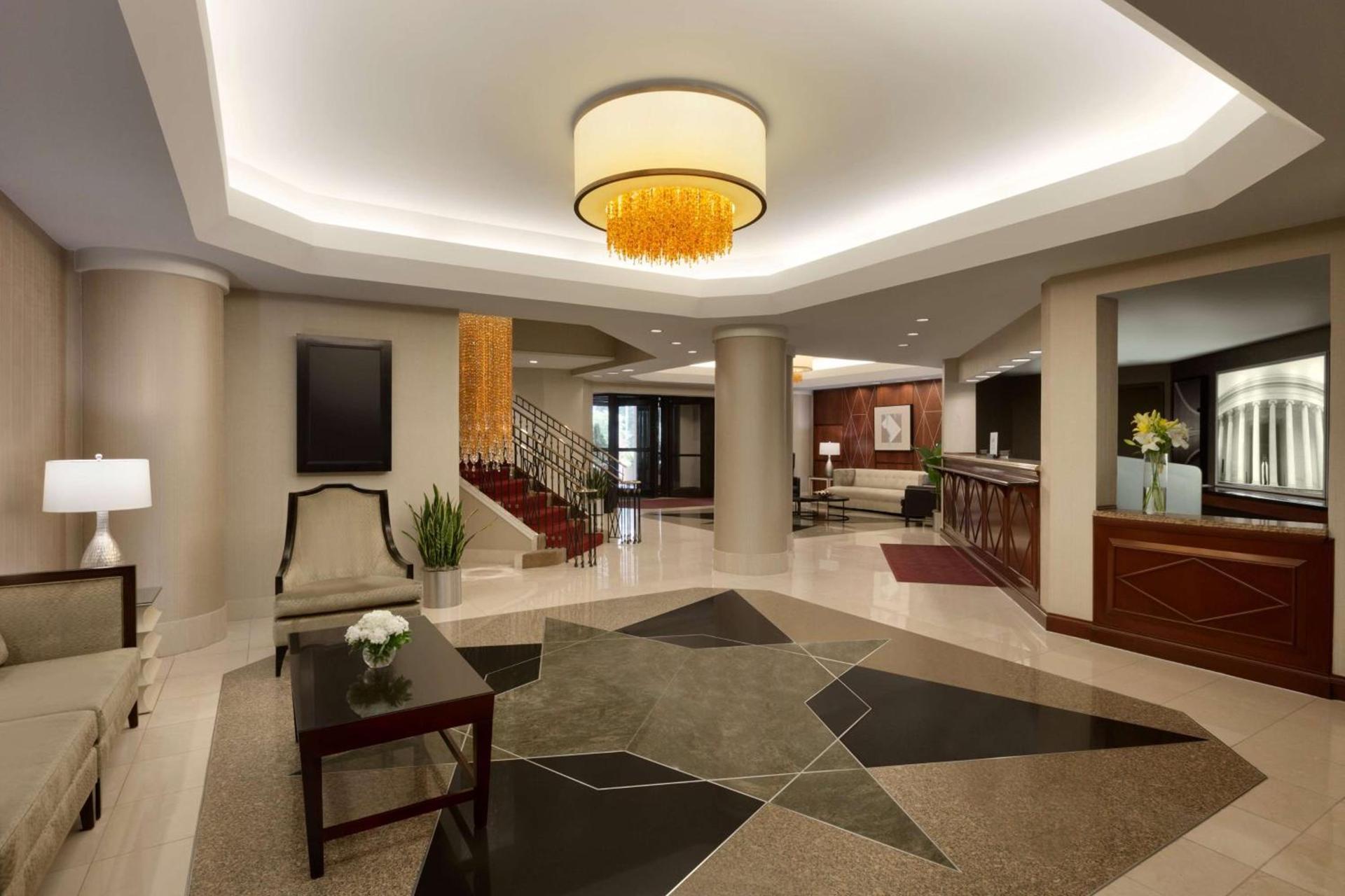 Hilton Arlington photo 6