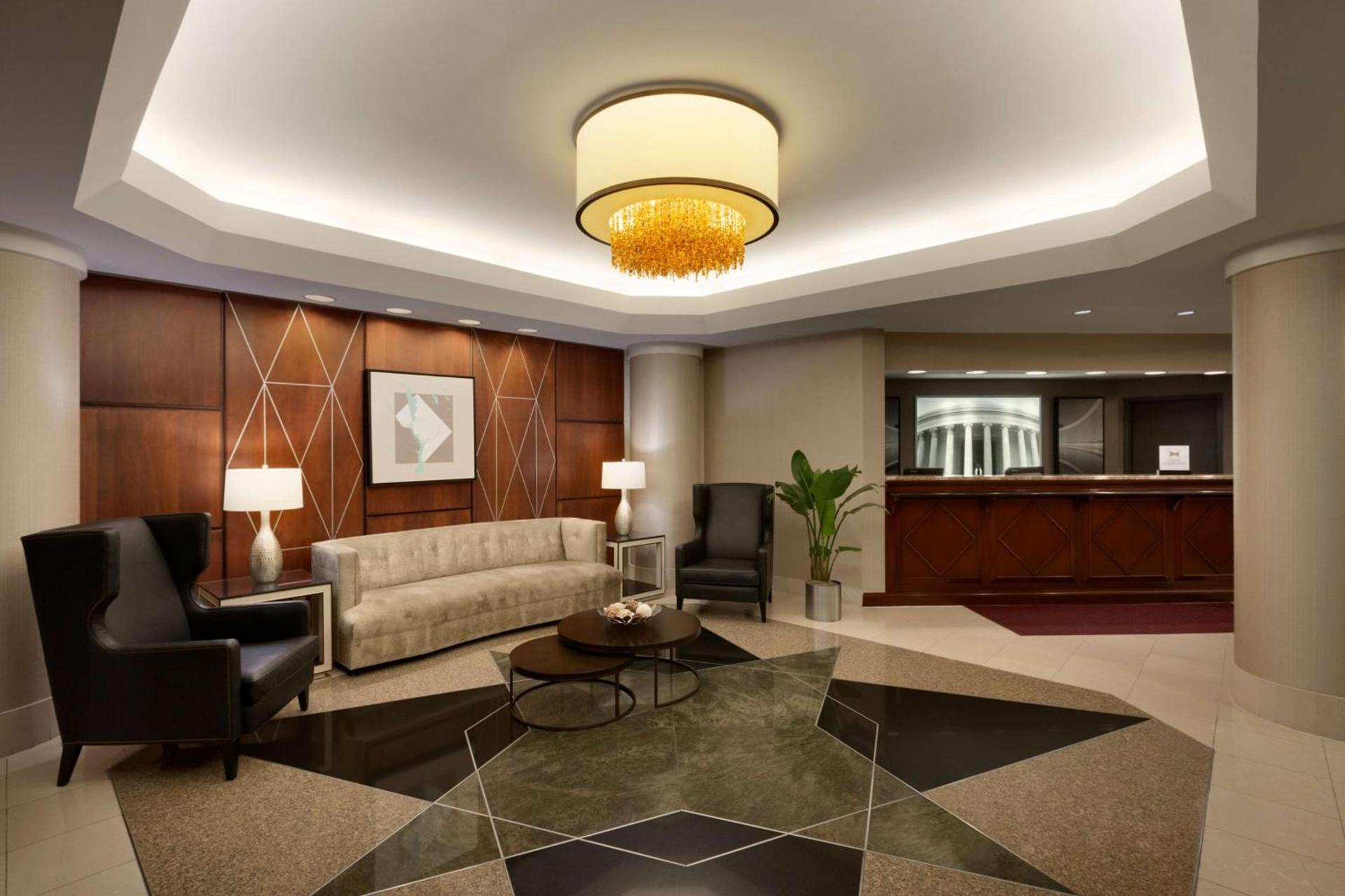 Hilton Arlington photo 7