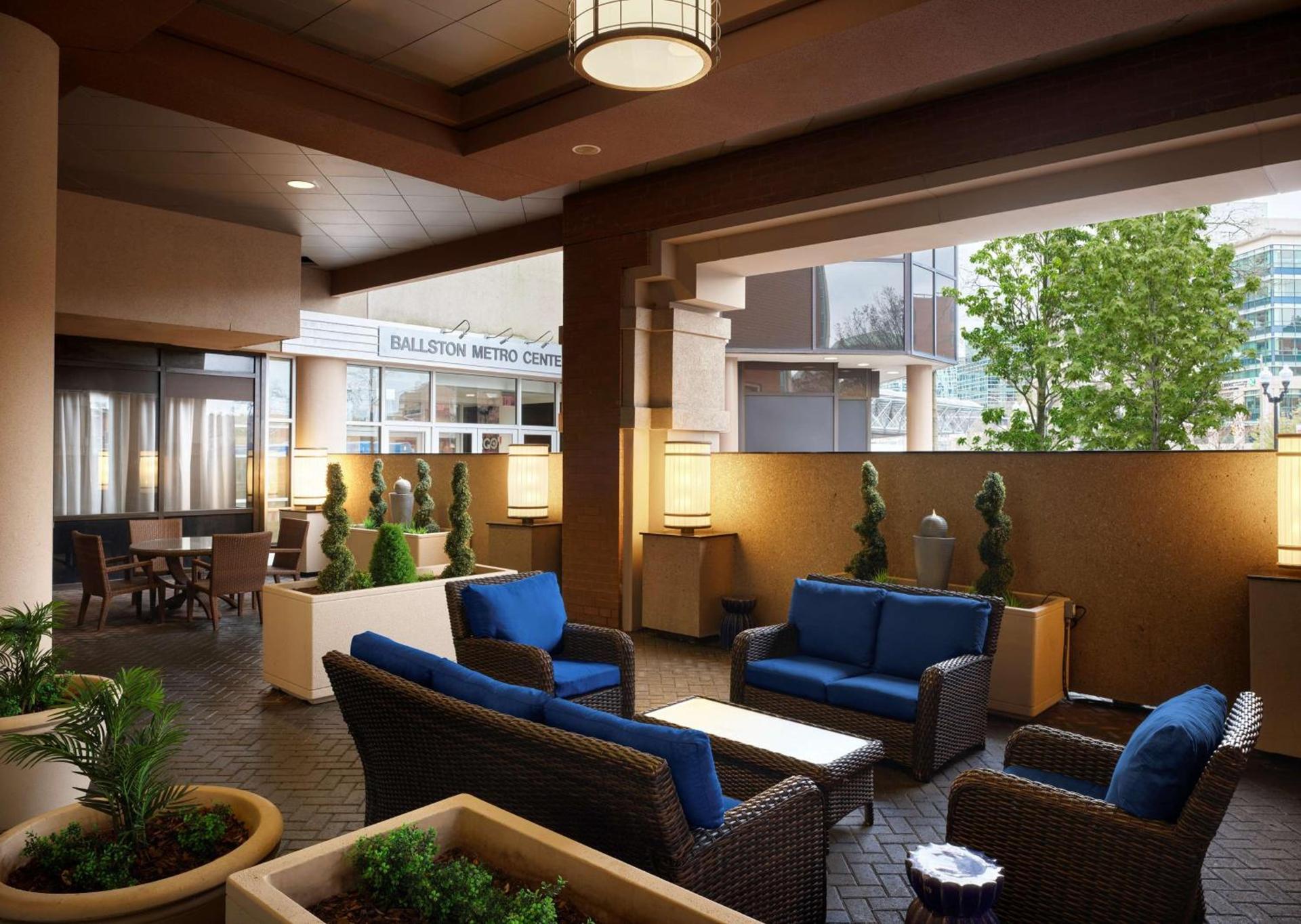 Hilton Arlington photo 38