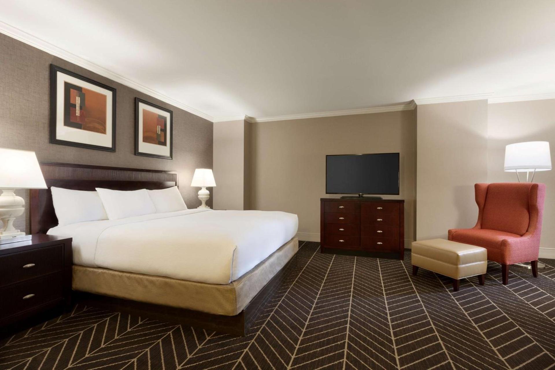 Hilton Arlington photo 52
