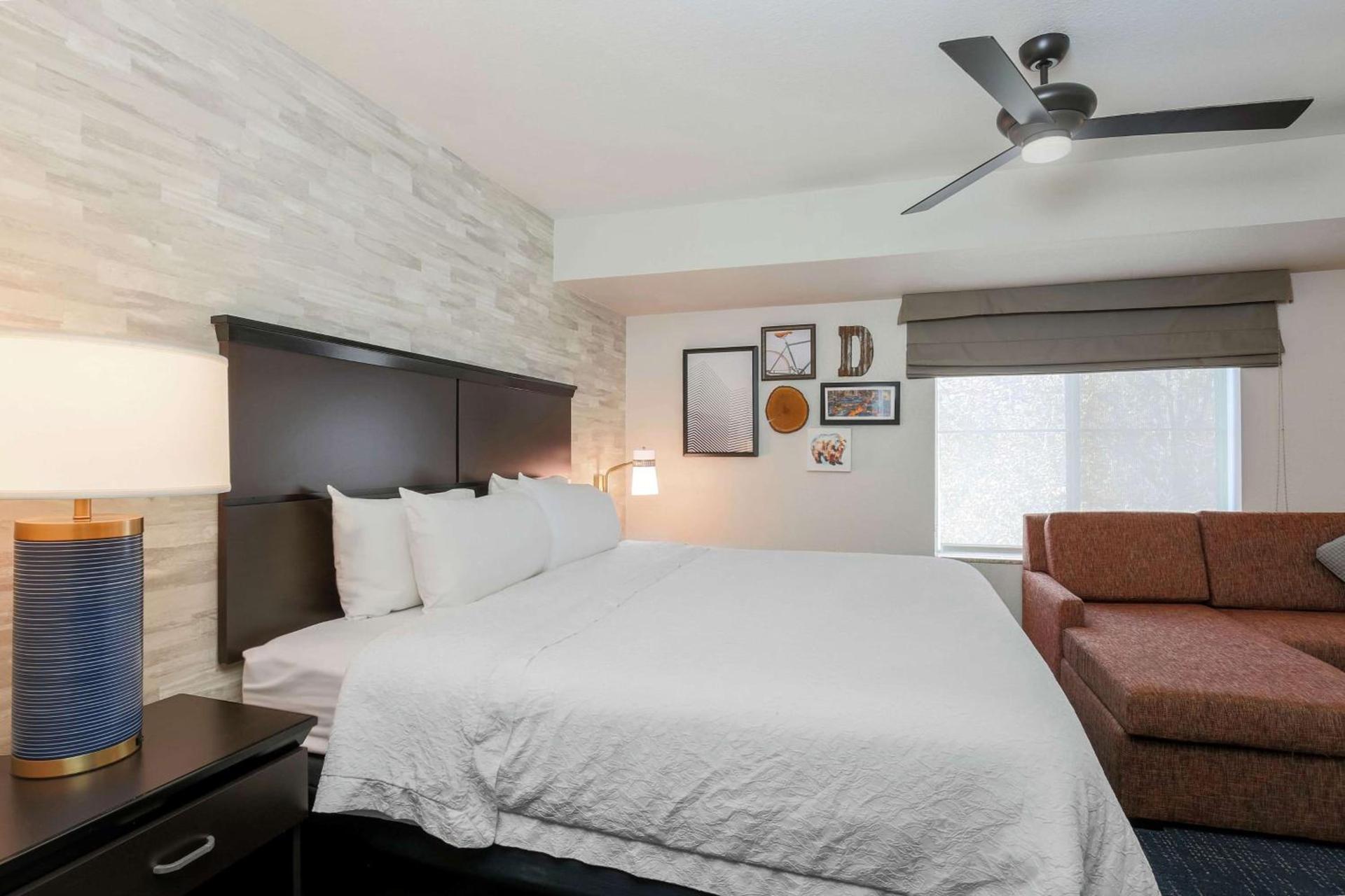 Hampton Inn & Suites Denver Tech Center photo 26