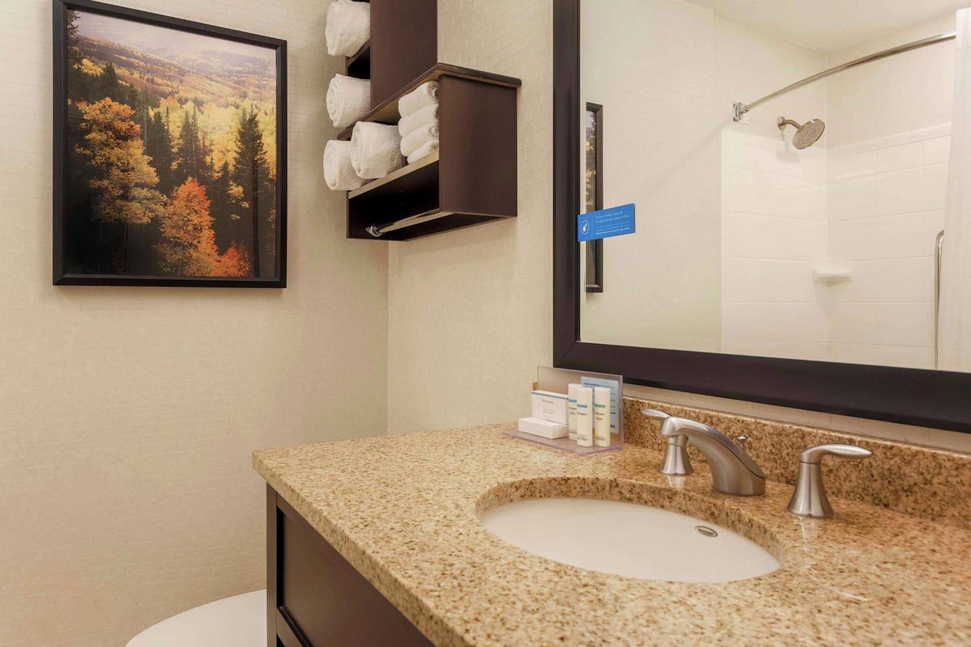 Hampton Inn & Suites Denver Tech Center photo 32