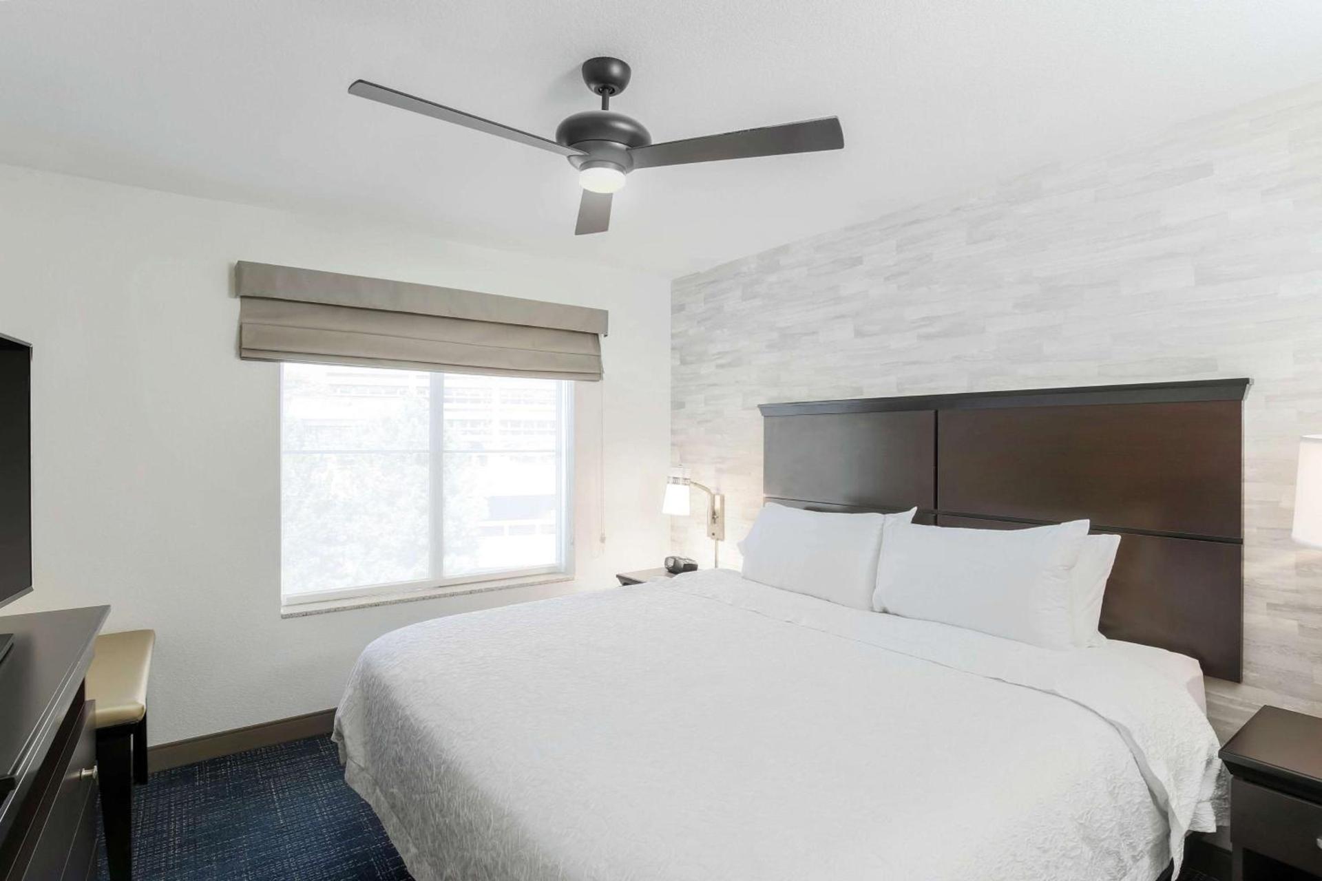 Hampton Inn & Suites Denver Tech Center photo 36