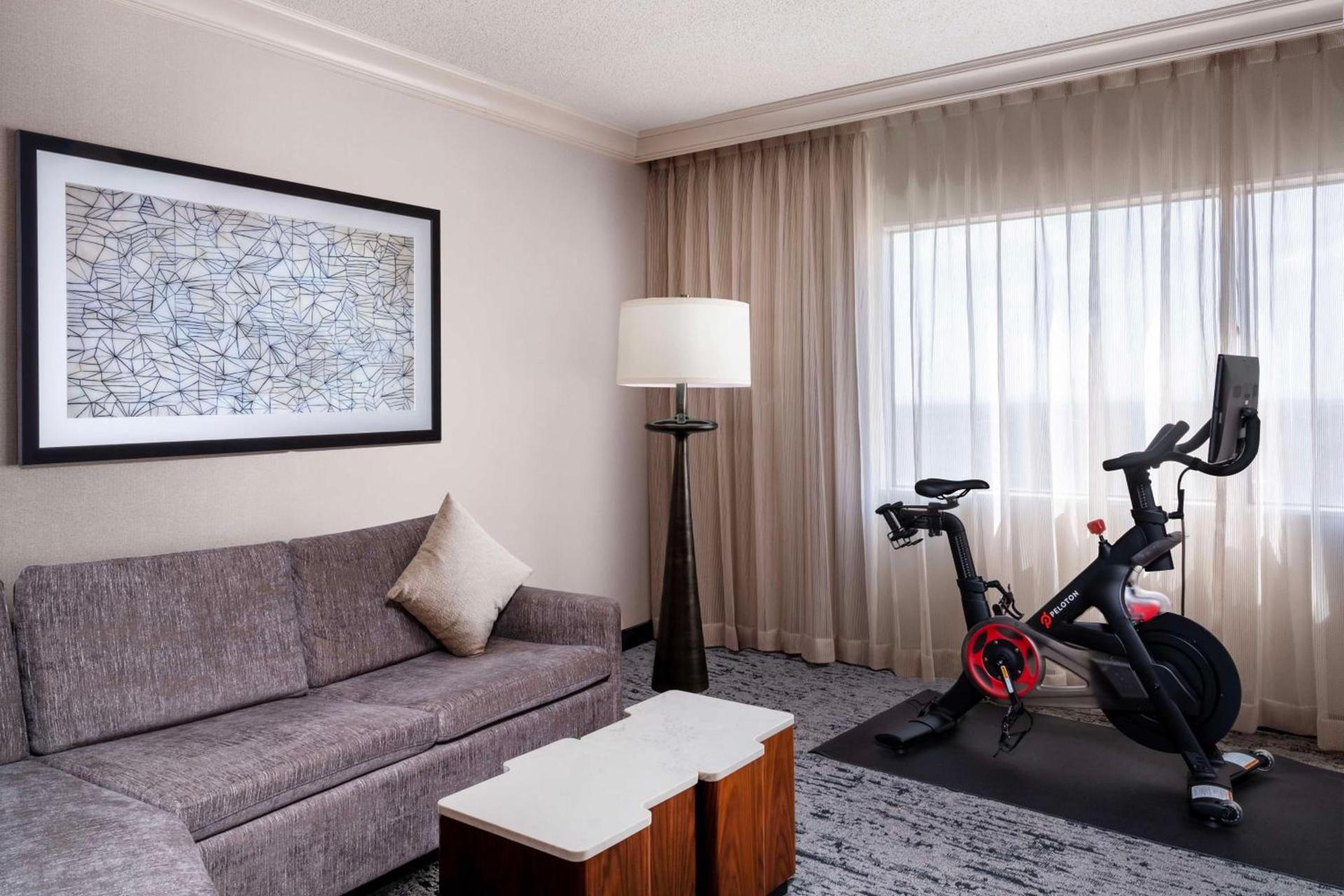 Hilton Dallas Lincoln Centre by the Galleria photo 21