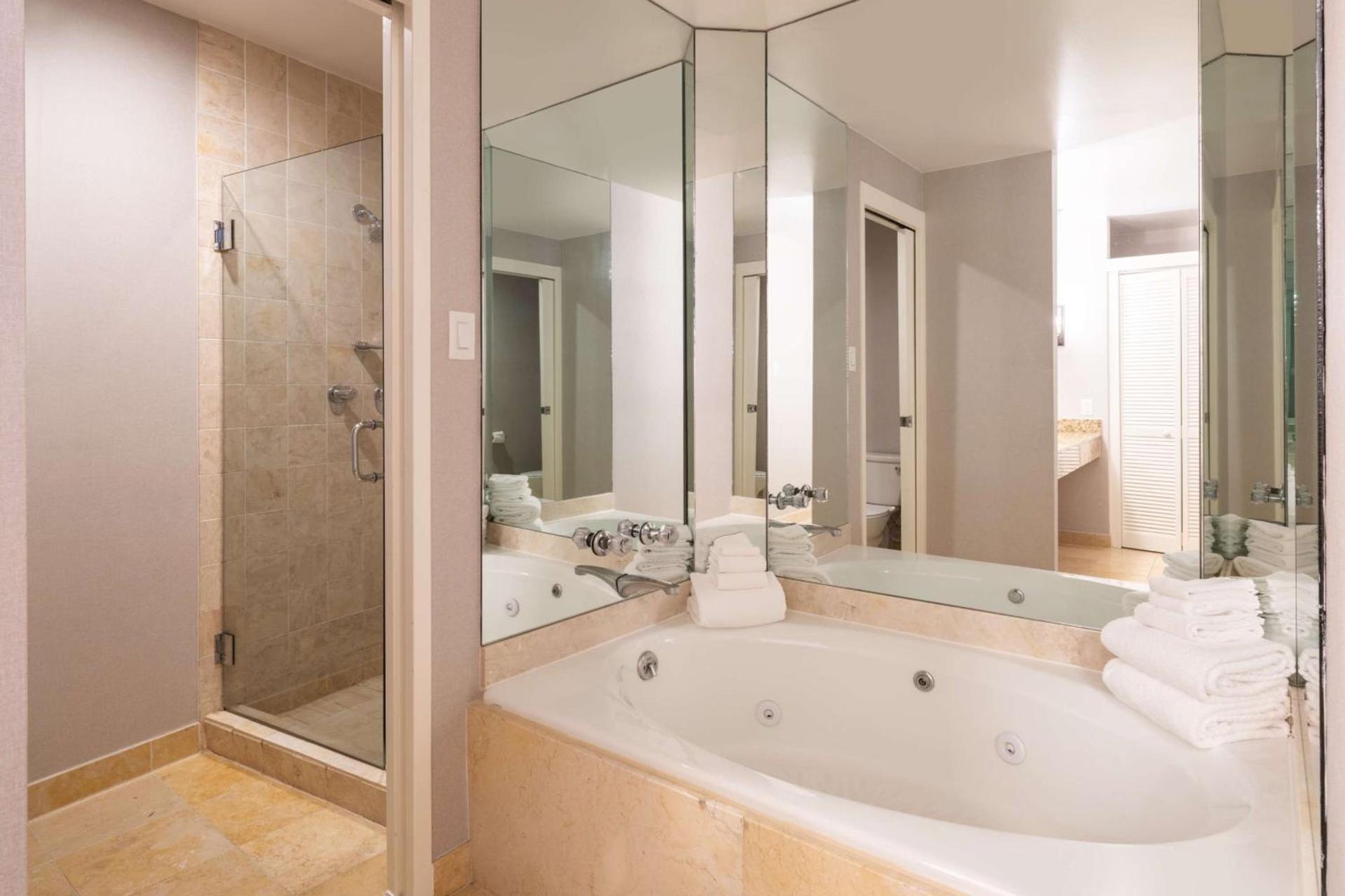 Hilton Dallas Lincoln Centre by the Galleria photo 22