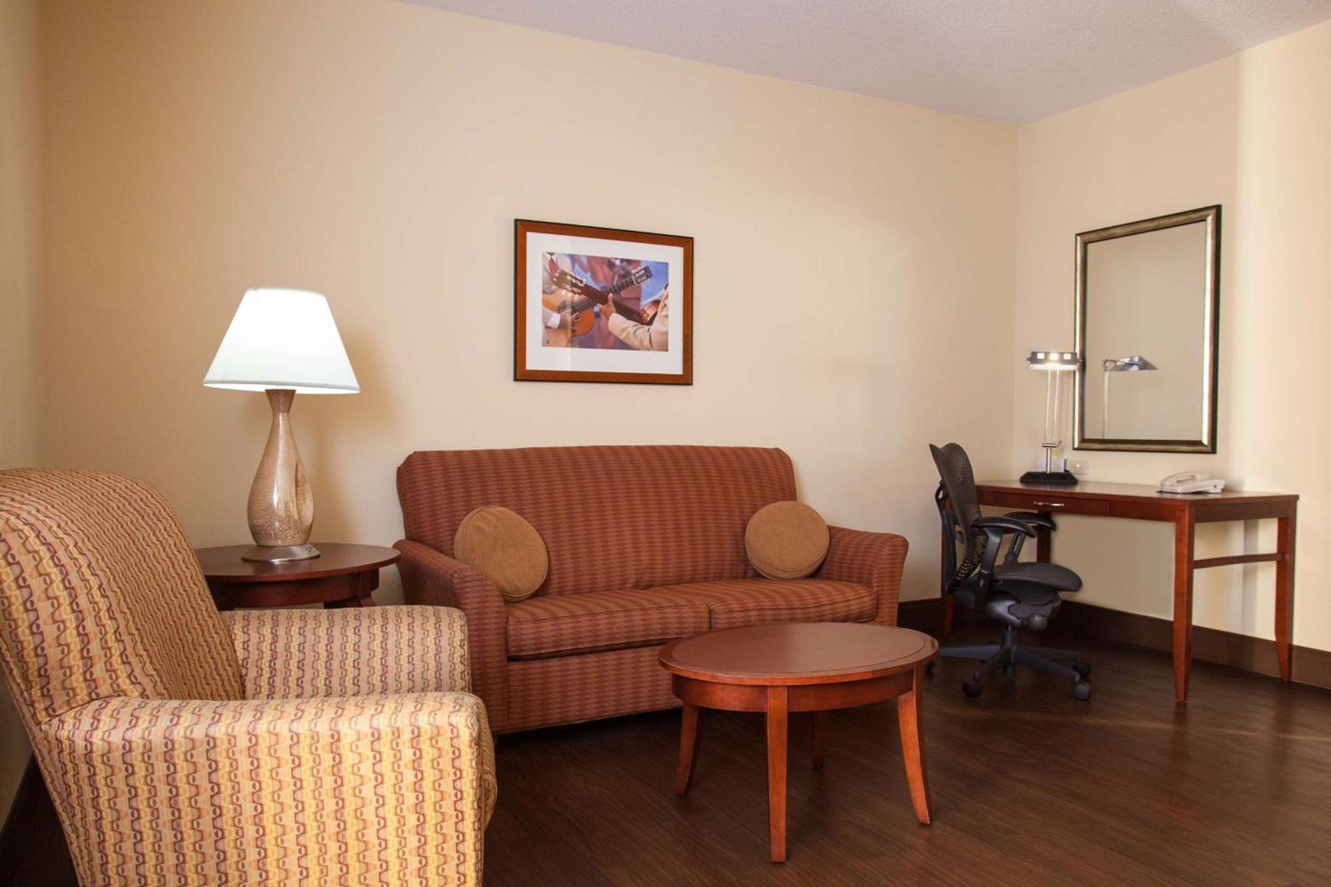 Hilton Garden Inn El Paso University photo 15
