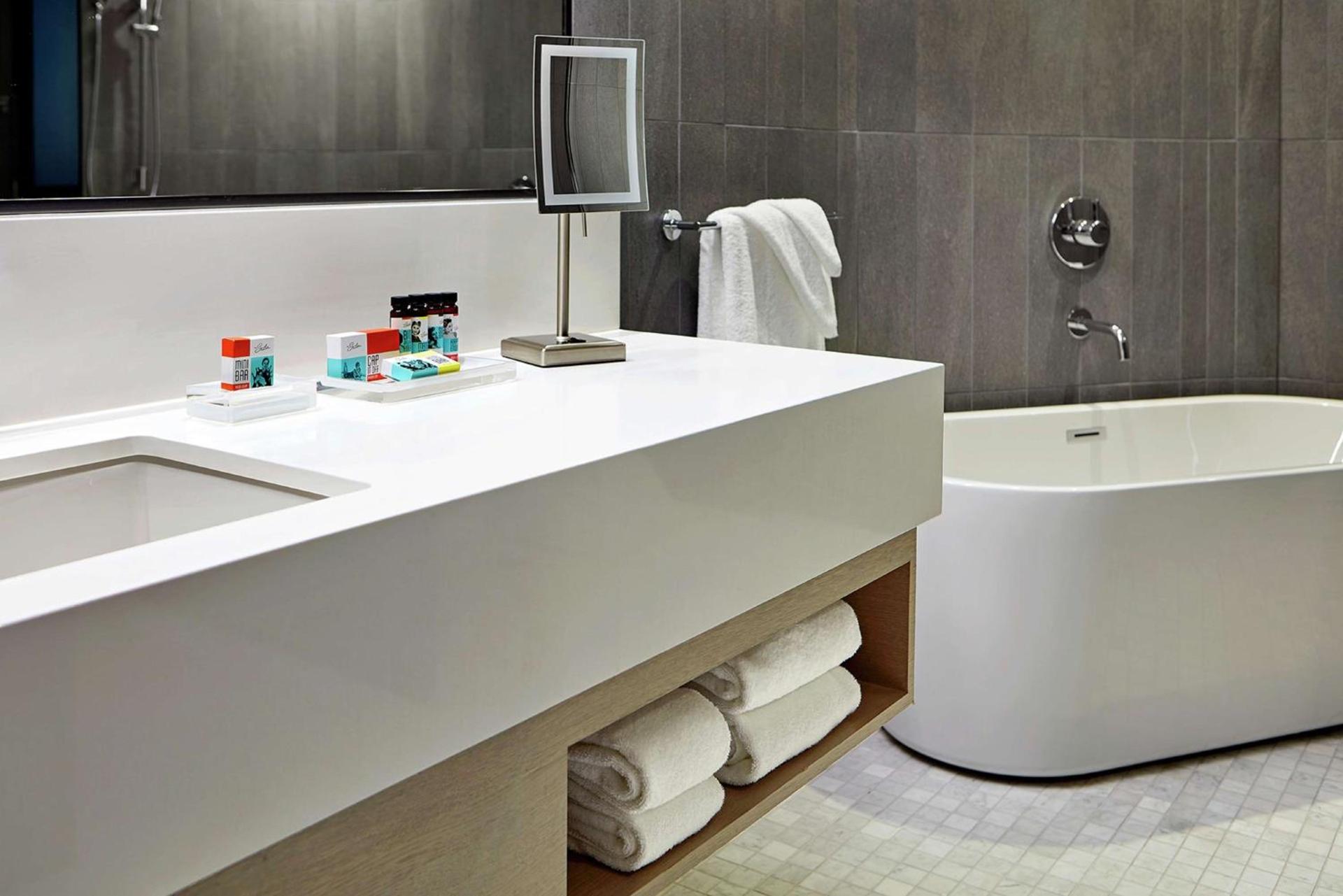 The Statler Dallas, Curio Collection By Hilton photo 63