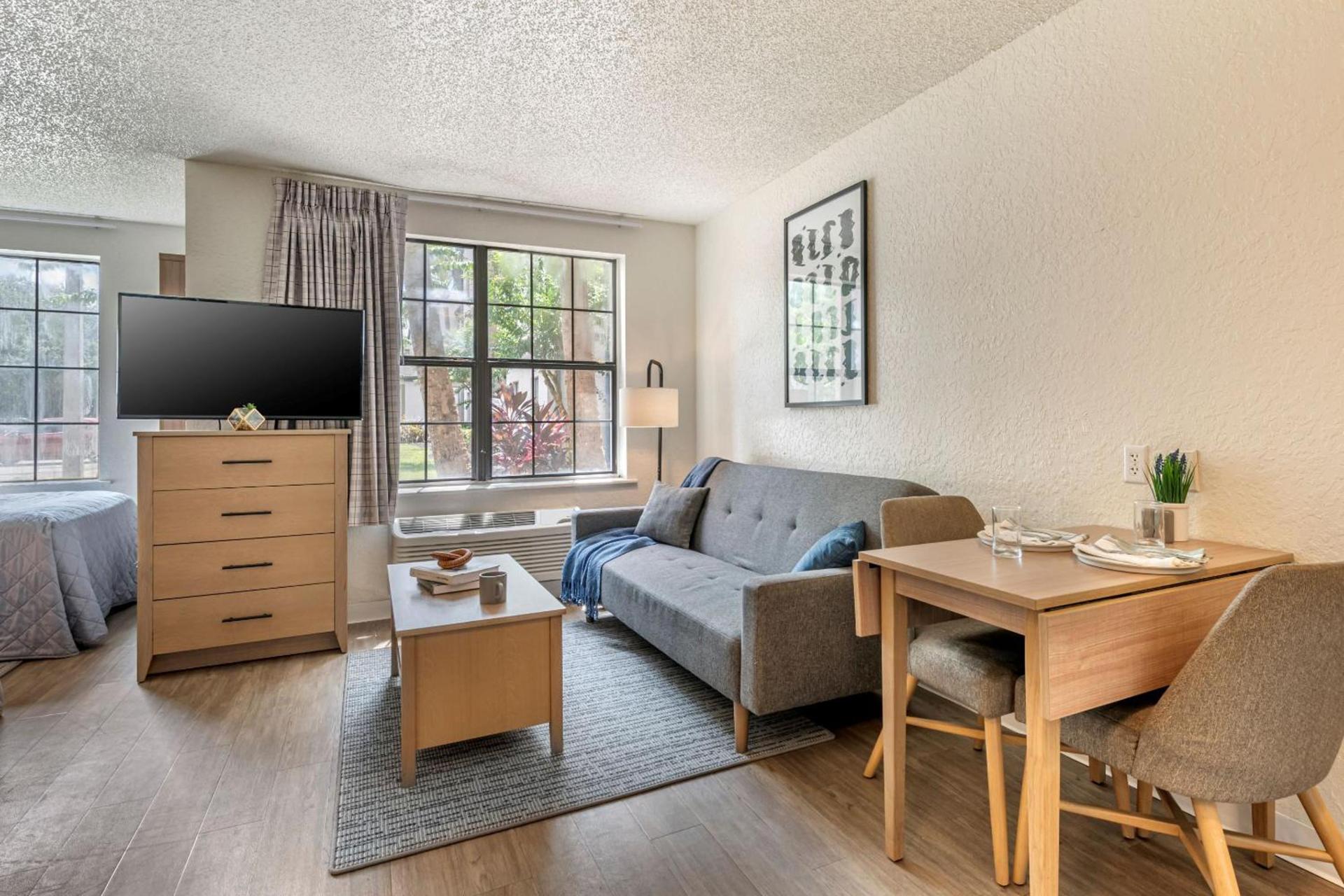 InTown Suites Extended Stay Select Orlando FL - UCF photo 16