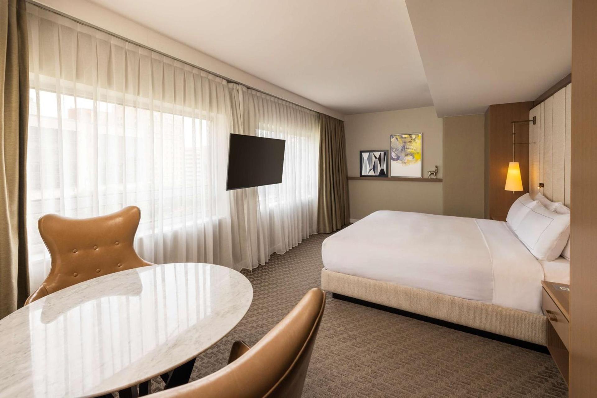 The Statler Dallas, Curio Collection By Hilton photo 66