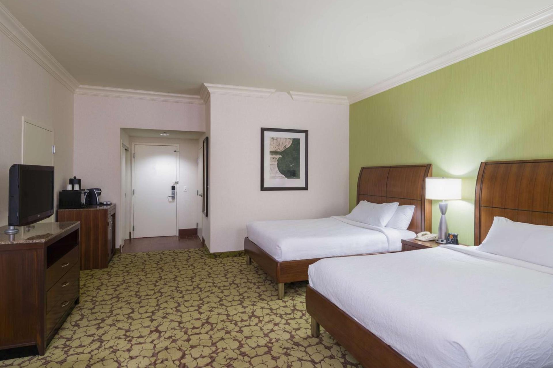 Hilton Garden Inn Edison/Raritan Center photo 20