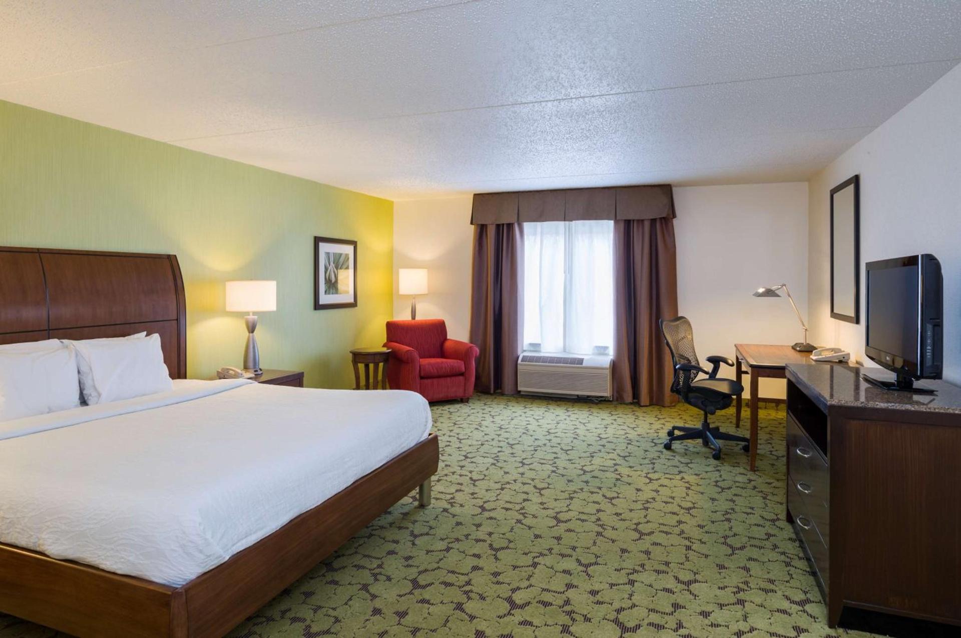 Hilton Garden Inn Edison/Raritan Center photo 21
