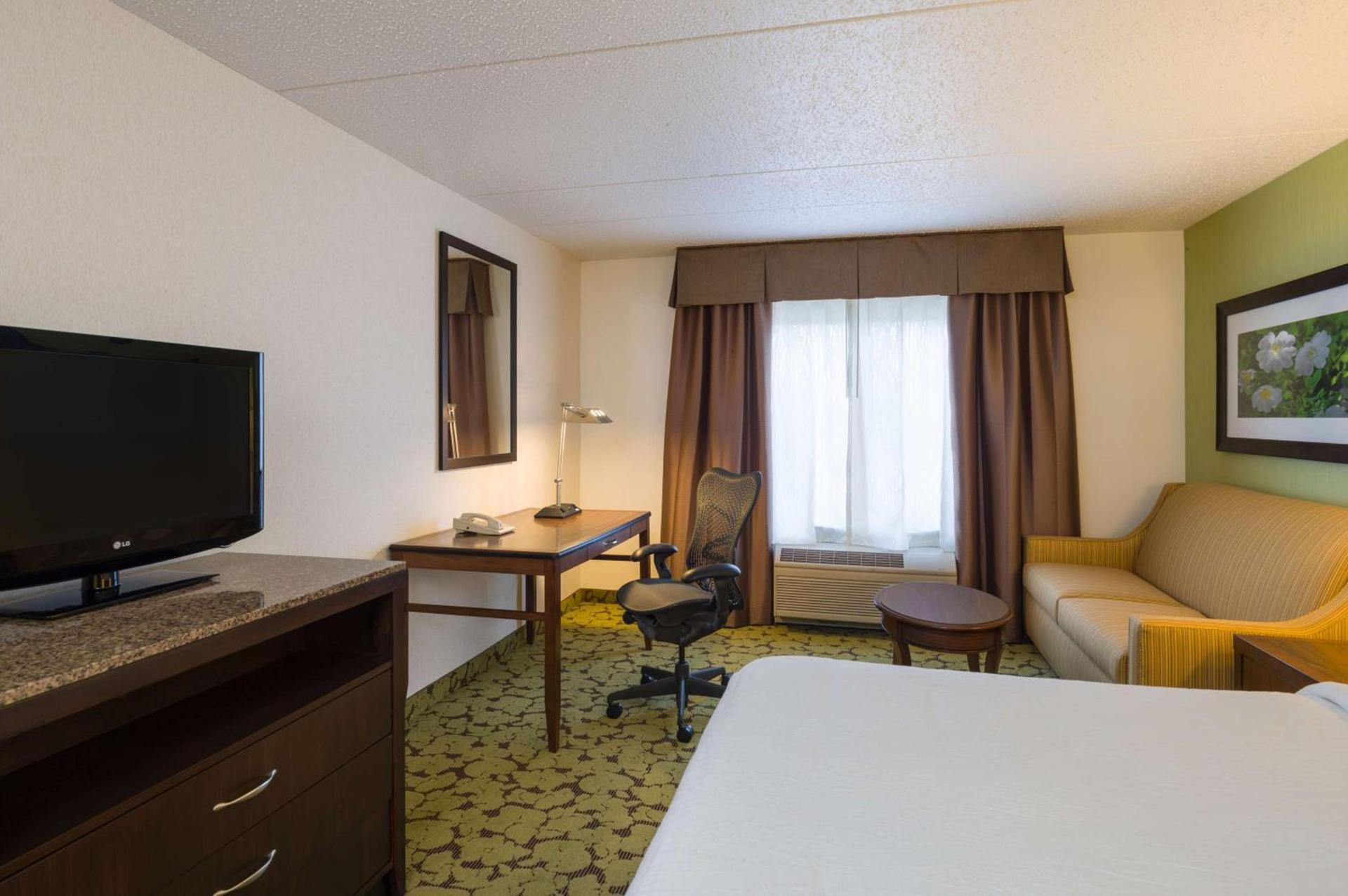 Hilton Garden Inn Edison/Raritan Center photo 27