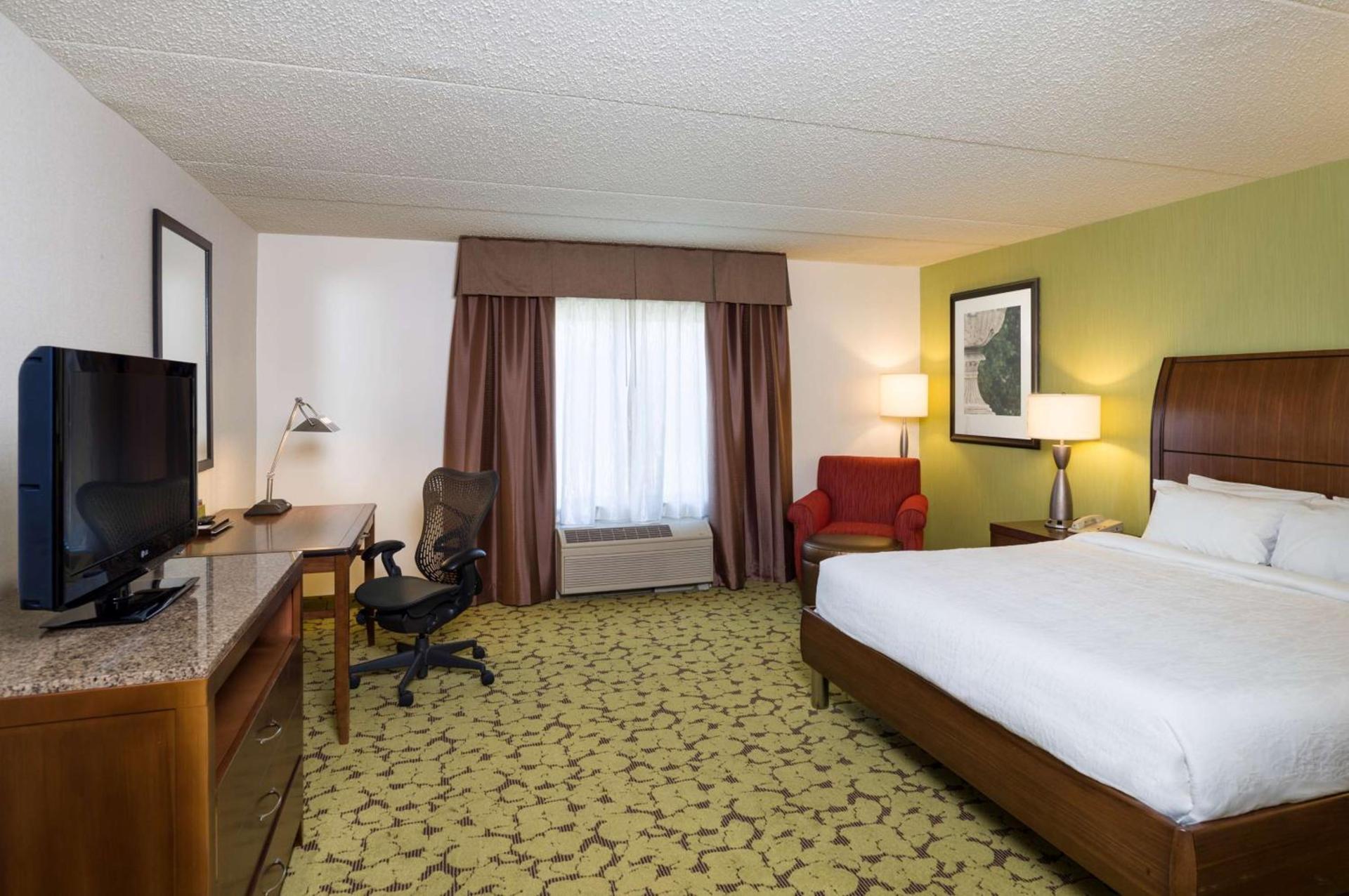 Hilton Garden Inn Edison/Raritan Center photo 28