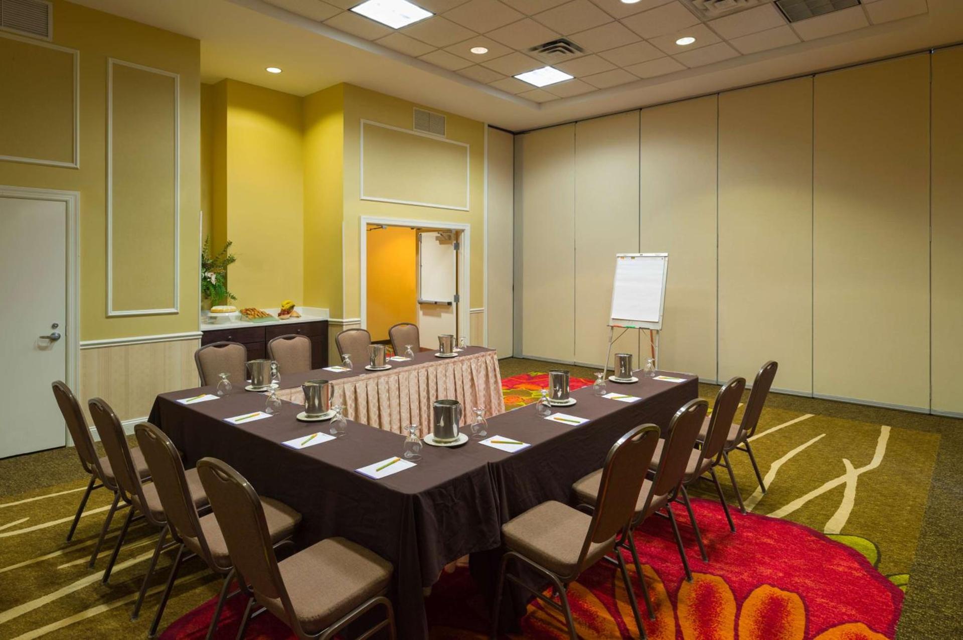 Hilton Garden Inn Edison/Raritan Center photo 34