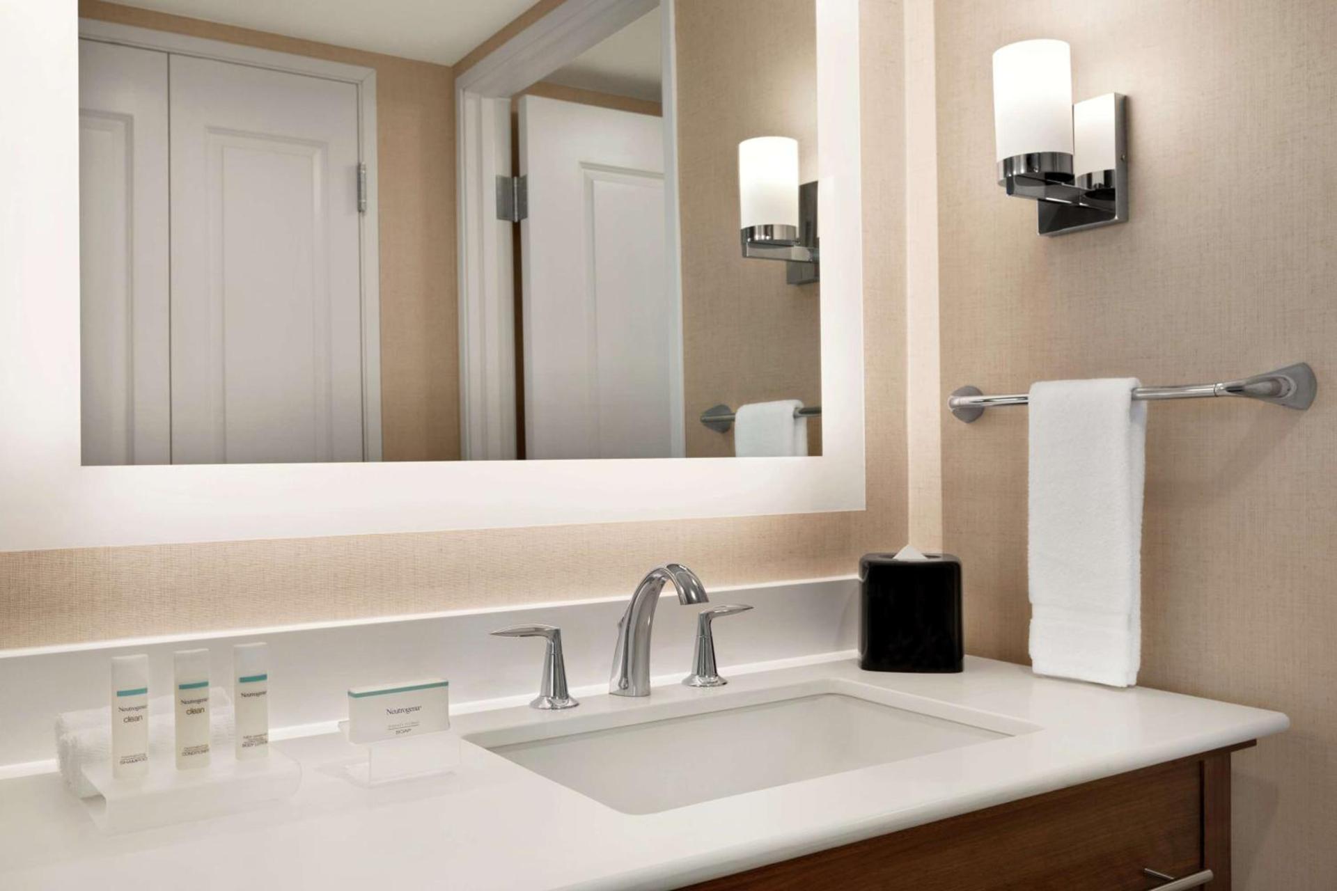 Homewood Suites by Hilton Houston NW at Beltway 8 photo 26