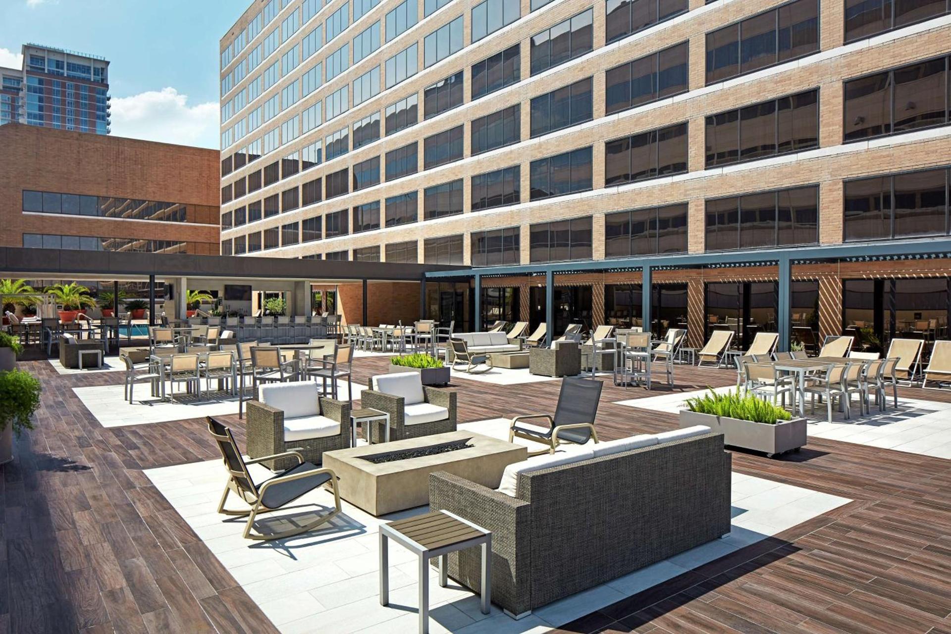Hilton Houston Plaza/Medical Center photo 11