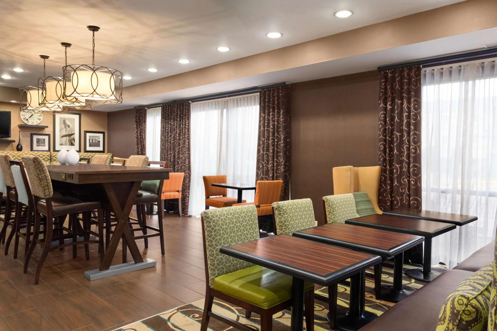 Hampton Inn Wichita-East photo 4