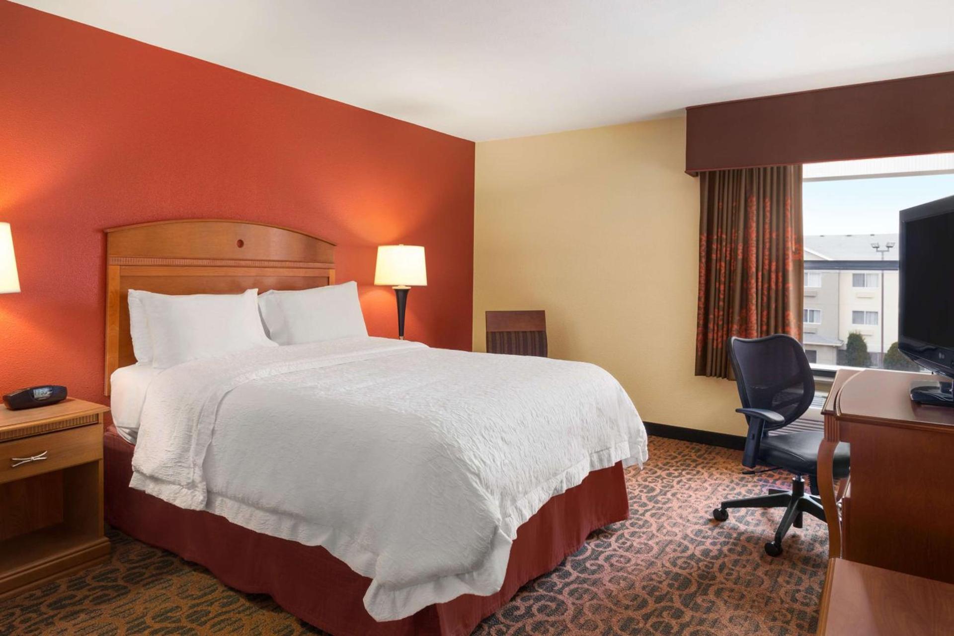 Hampton Inn Wichita-East photo 13