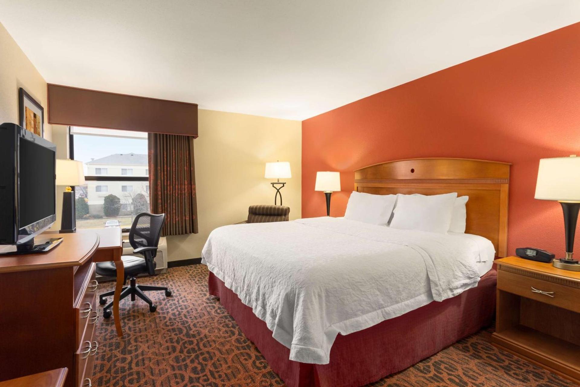 Hampton Inn Wichita-East photo 17