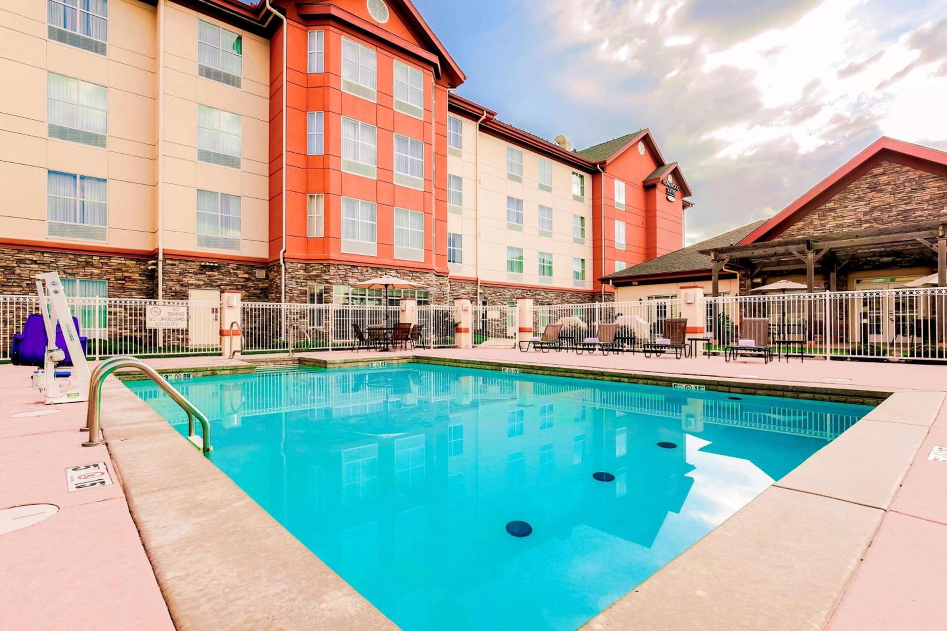 Homewood Suites by Hilton Lawton photo 4
