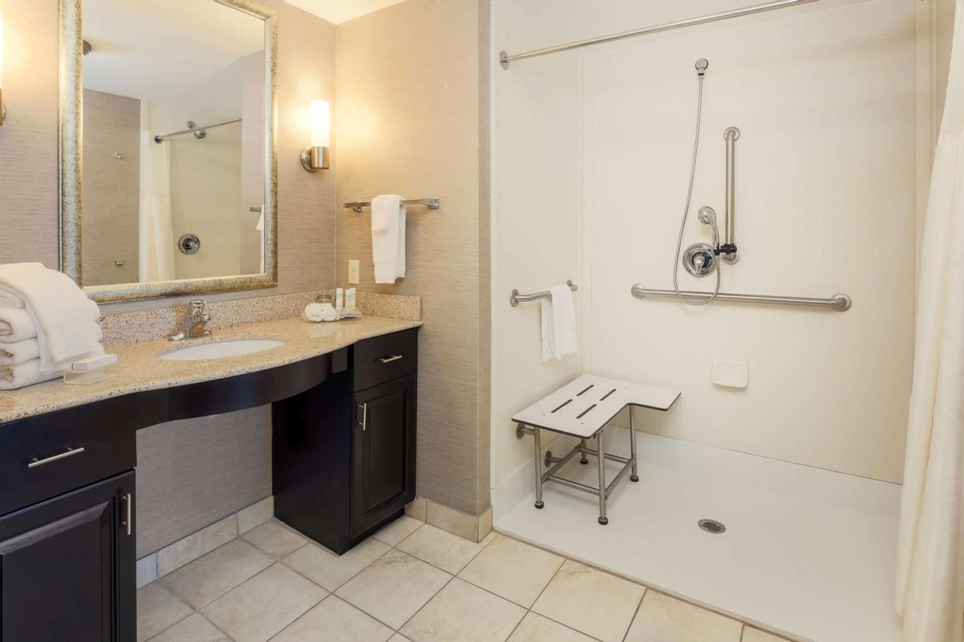 Homewood Suites by Hilton Lawton photo 18