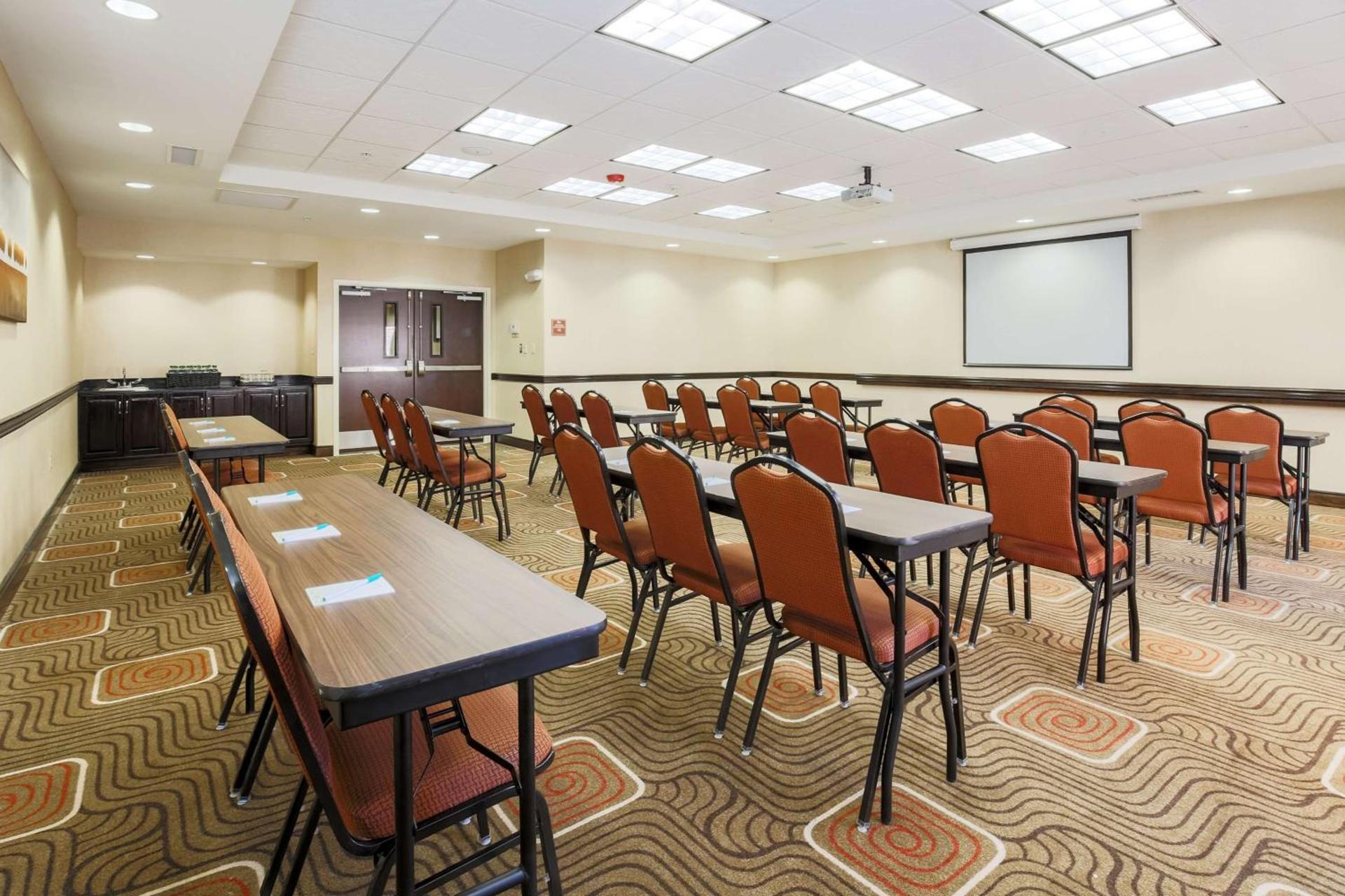 Homewood Suites by Hilton Lawton photo 23