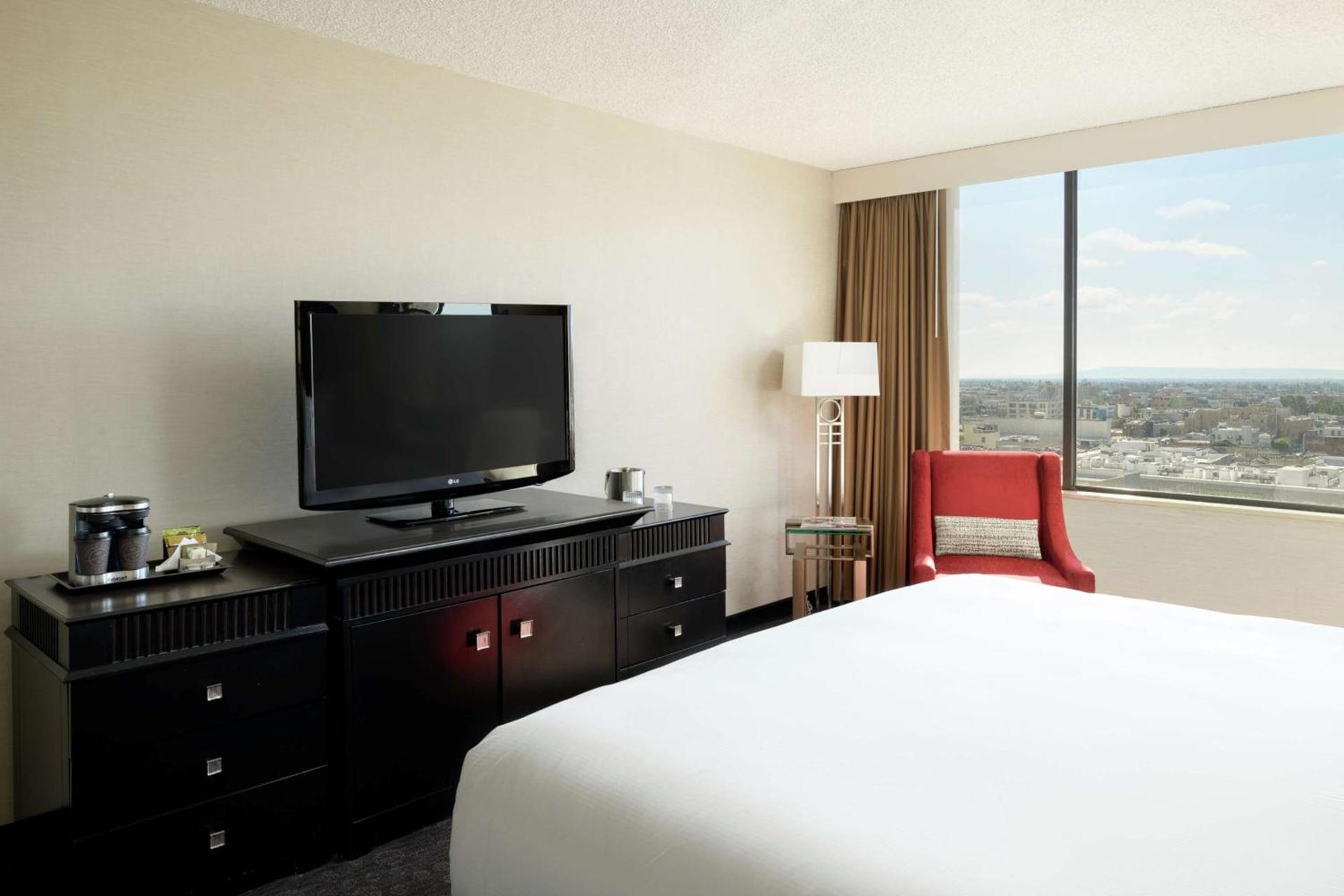 Doubletree by Hilton Los Angeles Downtown photo 21