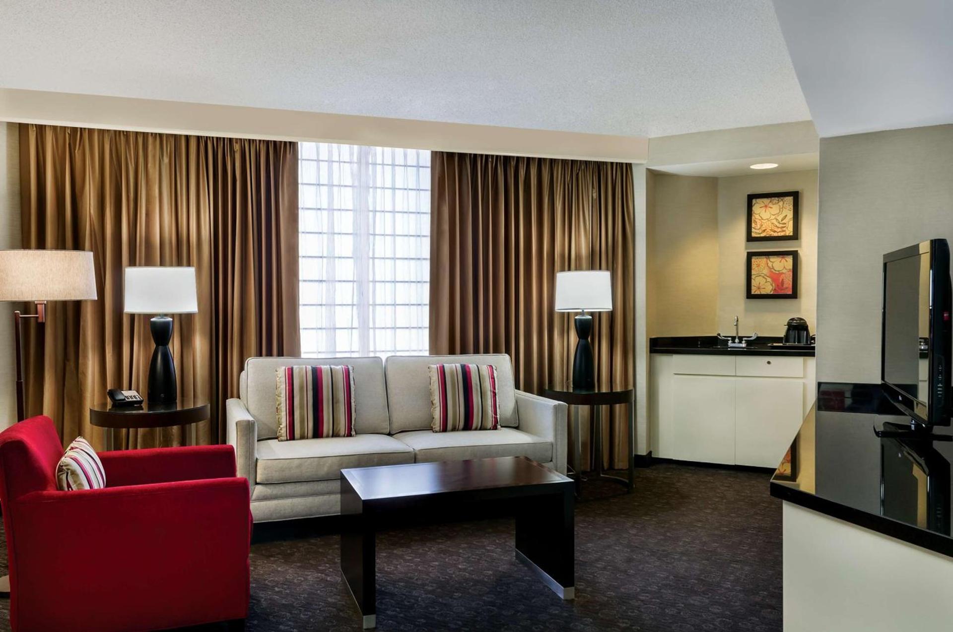 Doubletree by Hilton Los Angeles Downtown photo 31