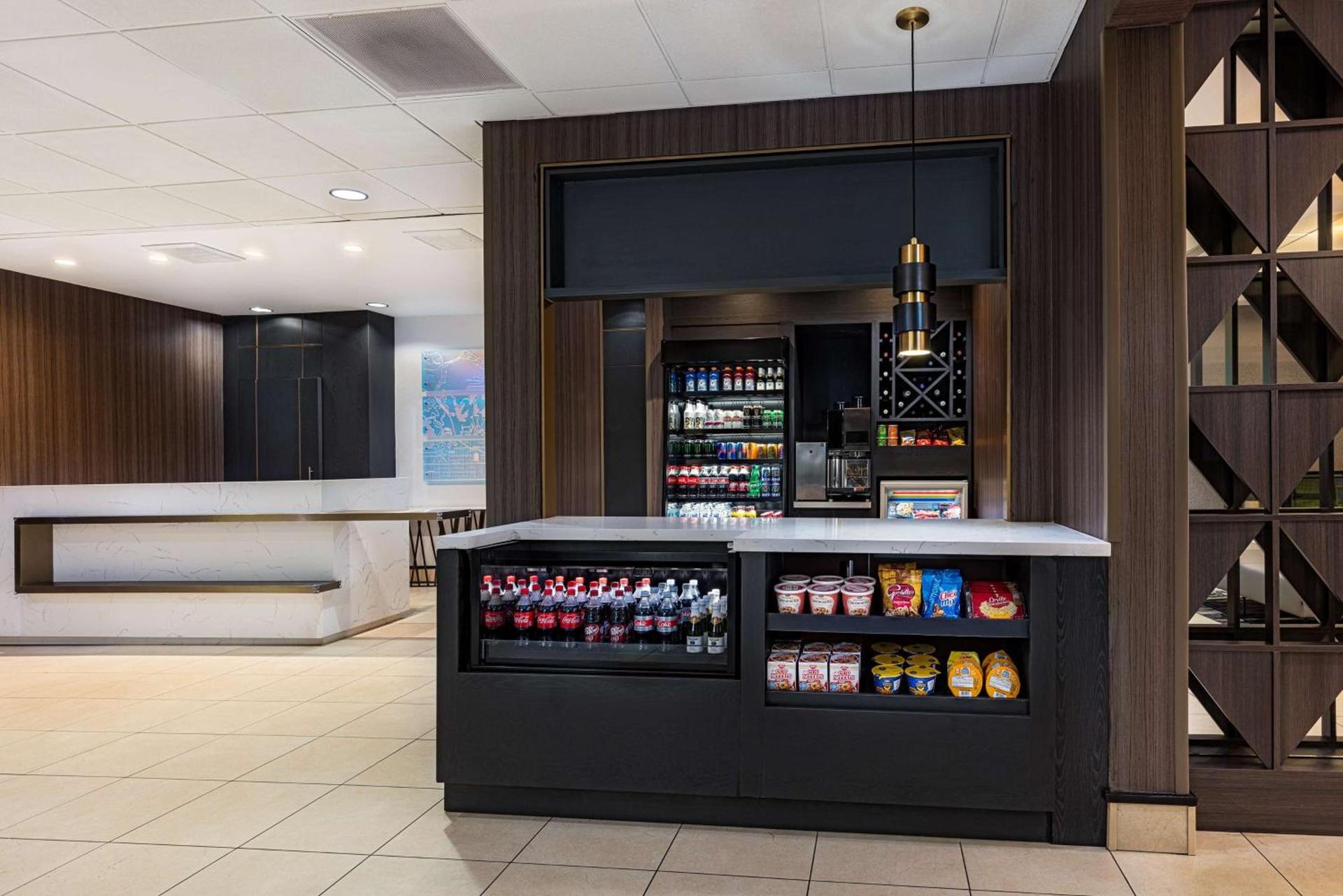 Hilton Garden Inn Los Angeles / Hollywood photo 8