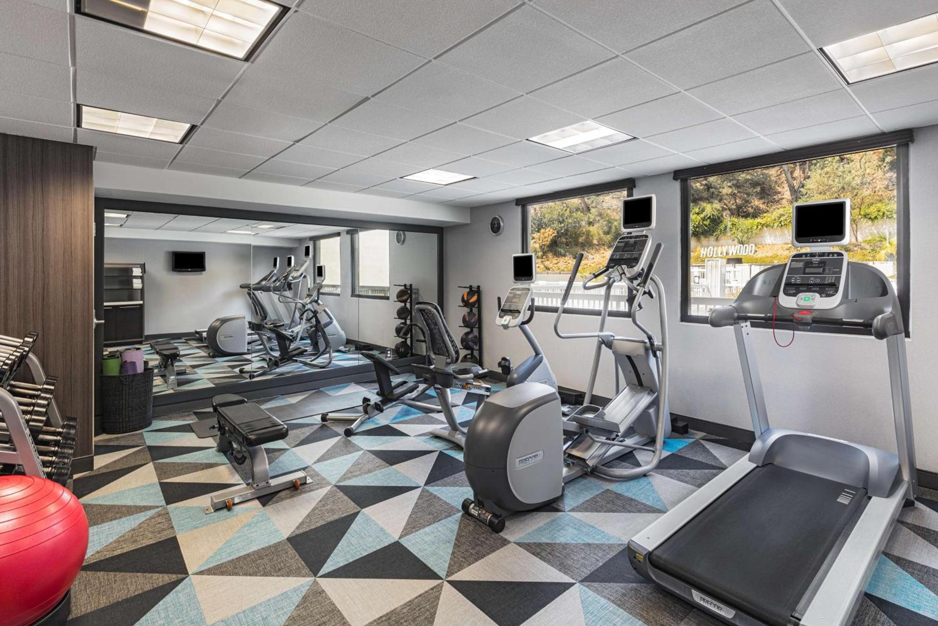 Hilton Garden Inn Los Angeles / Hollywood photo 16