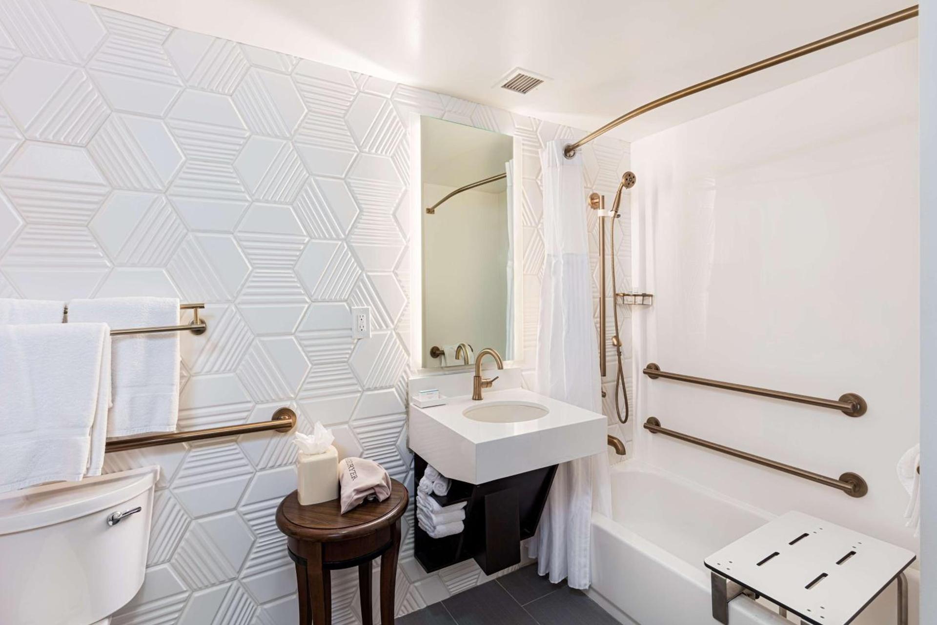 Hilton Garden Inn Los Angeles / Hollywood photo 19