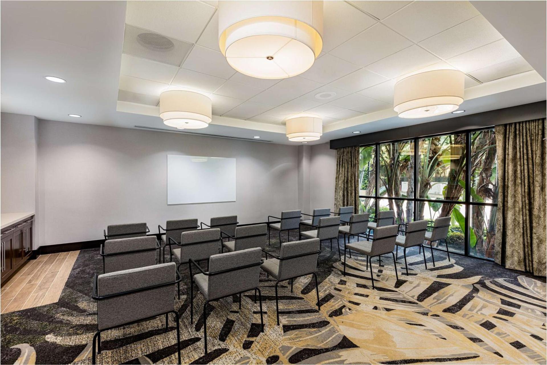 Hilton Garden Inn Los Angeles / Hollywood photo 27