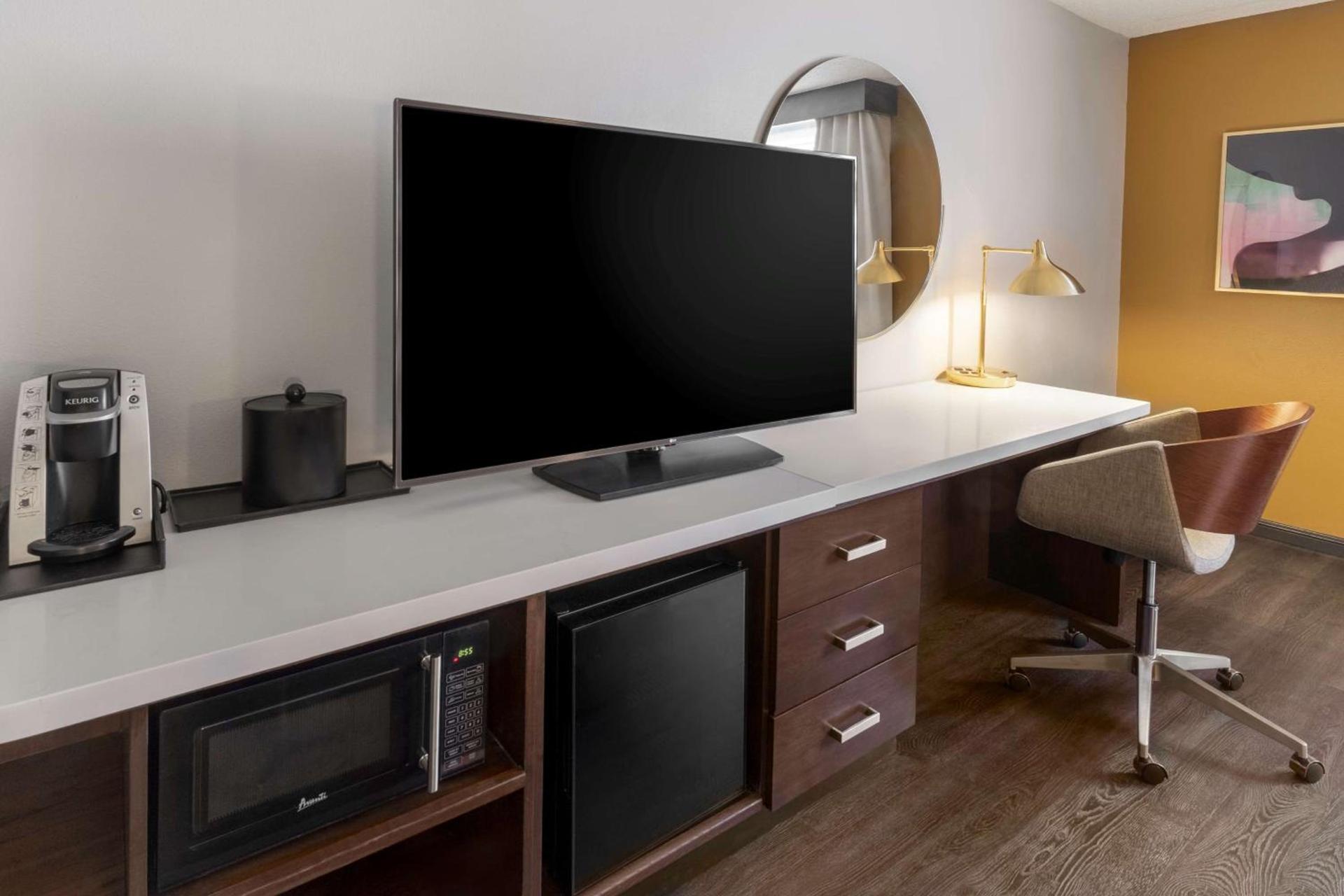Hilton Garden Inn Los Angeles / Hollywood photo 28