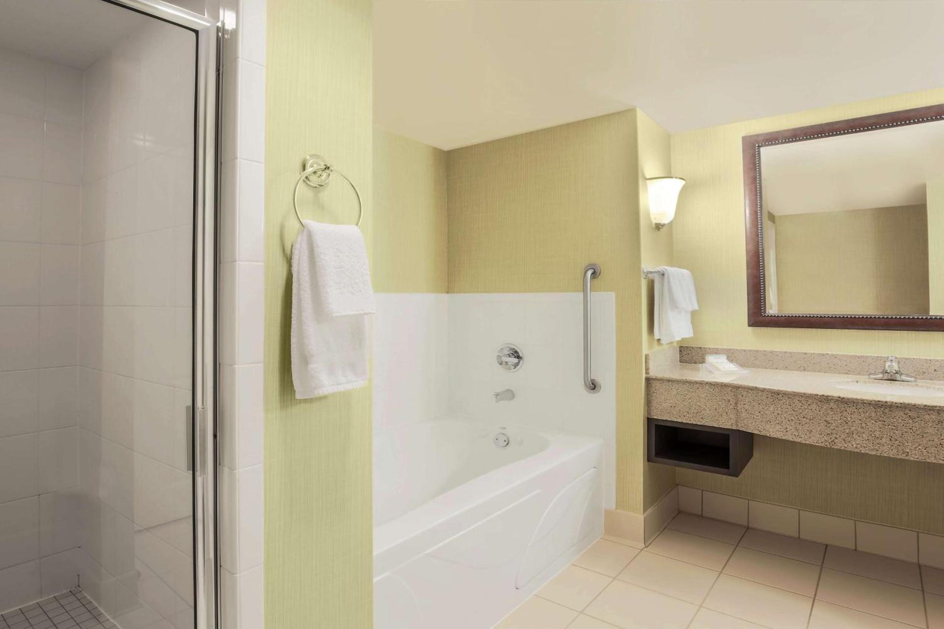 Hilton Garden Inn Chicago/Midway Airport photo 11