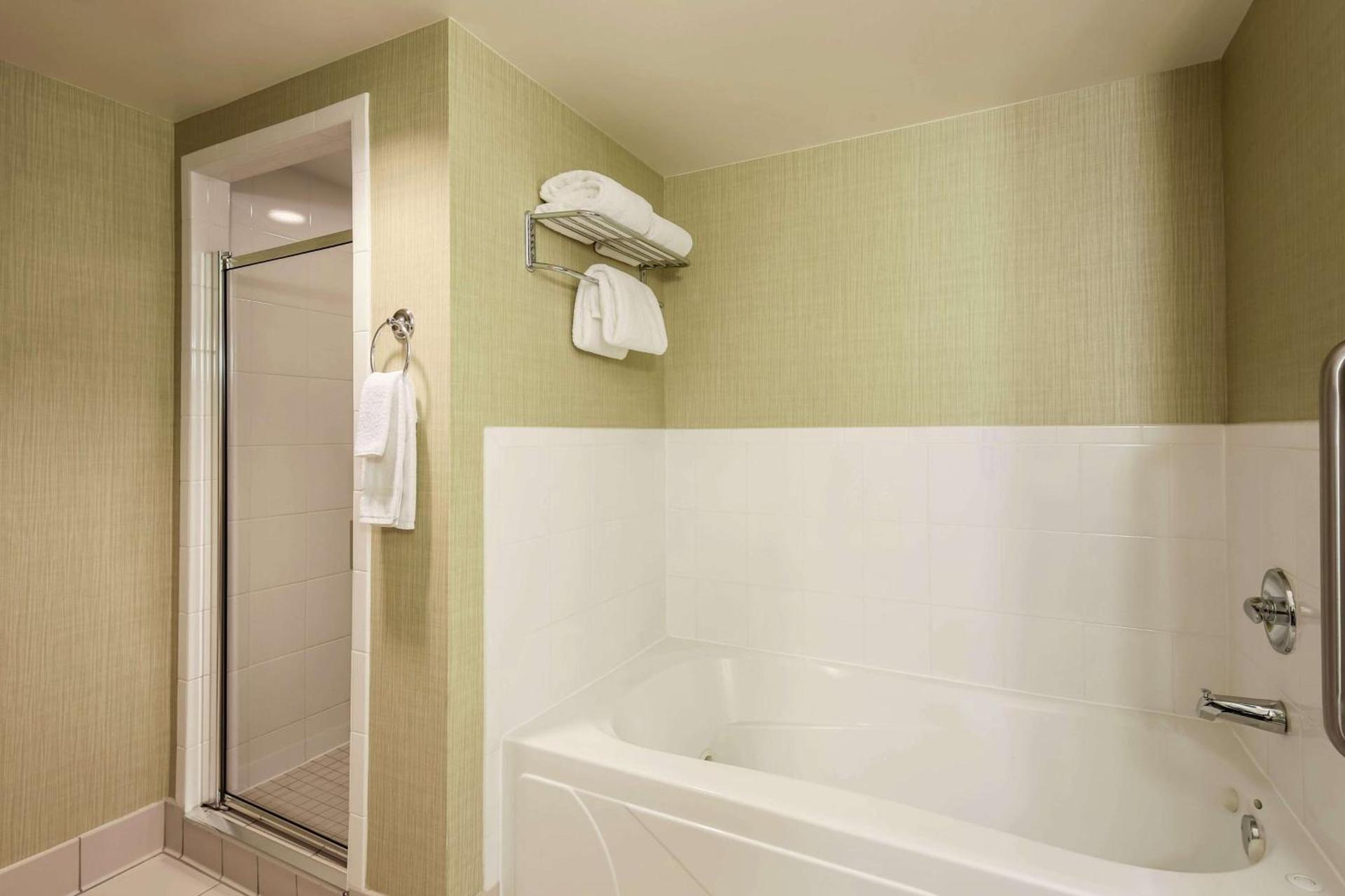 Hilton Garden Inn Chicago/Midway Airport photo 12