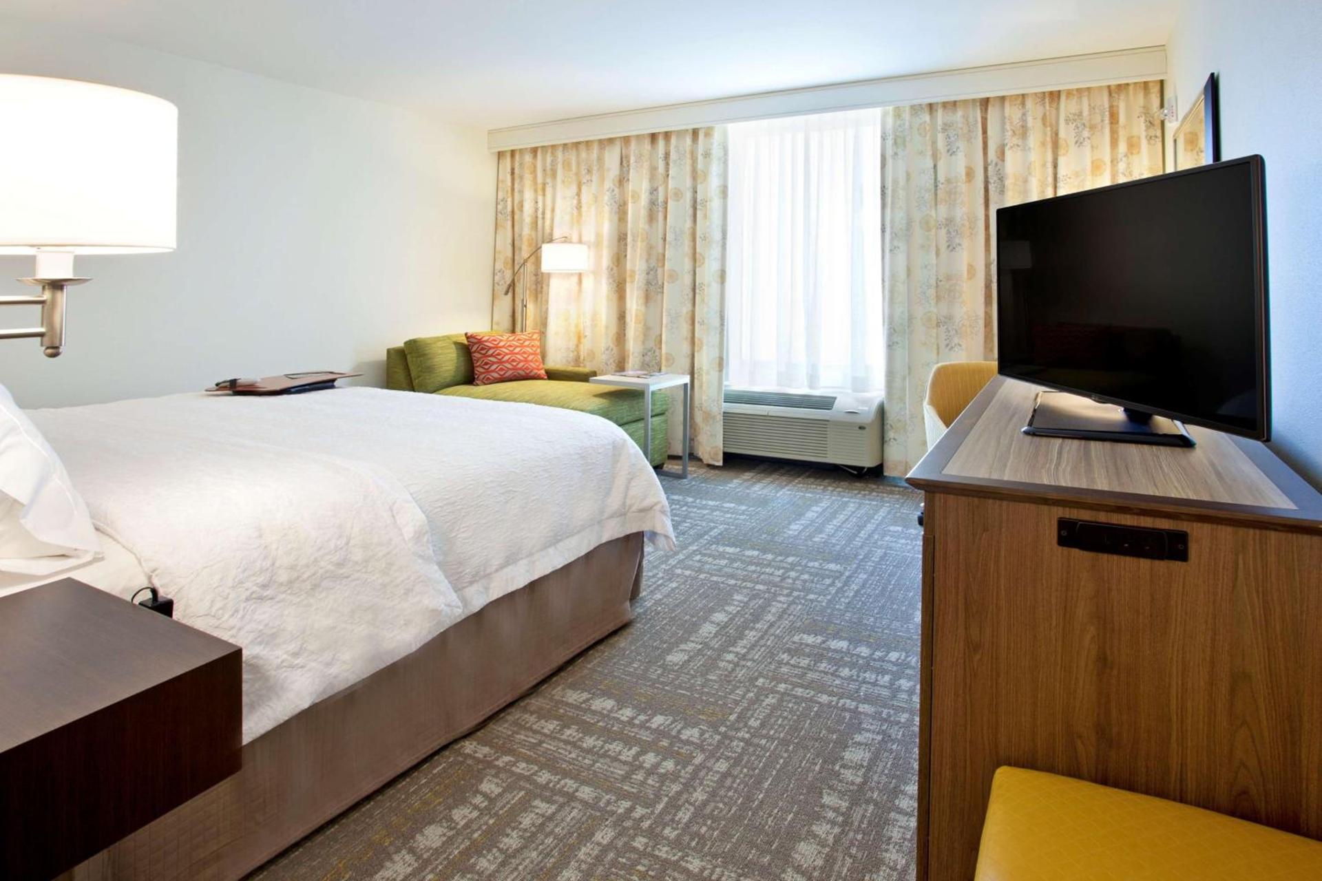 Hampton Inn & Suites - Minneapolis/Downtown photo 33