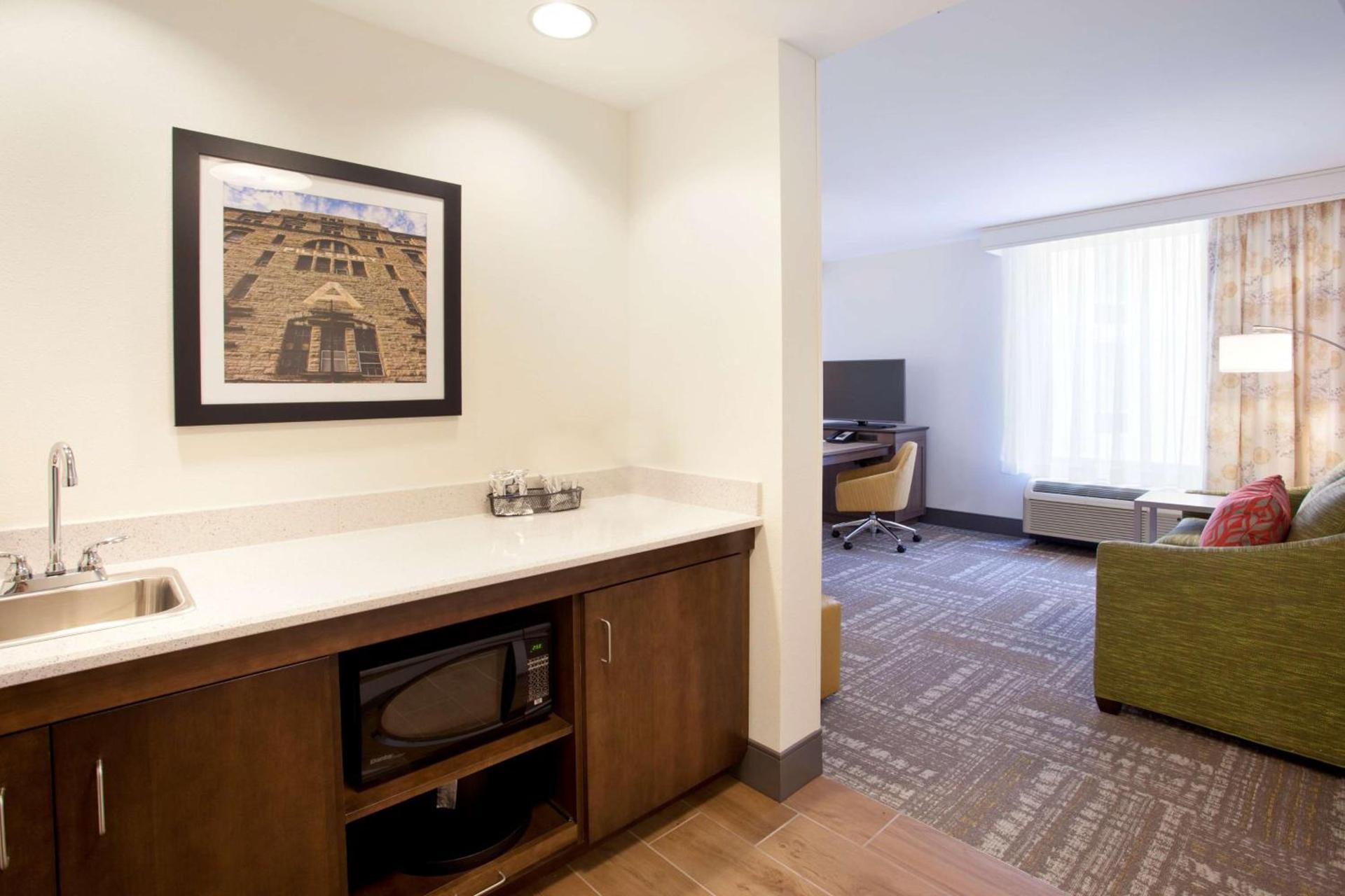 Hampton Inn & Suites - Minneapolis/Downtown photo 37
