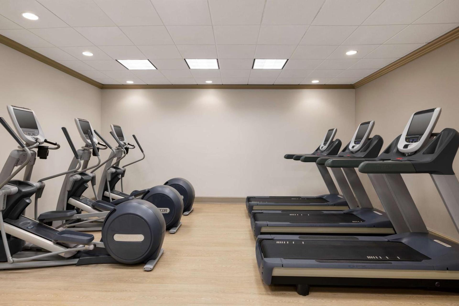 DoubleTree by Hilton New Orleans Airport photo 18