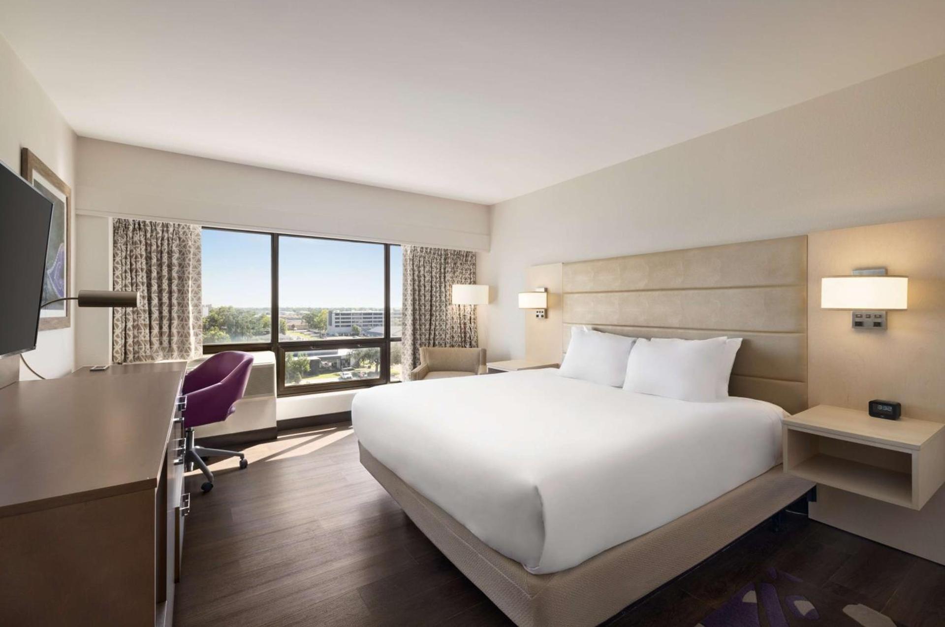 DoubleTree by Hilton New Orleans Airport photo 24