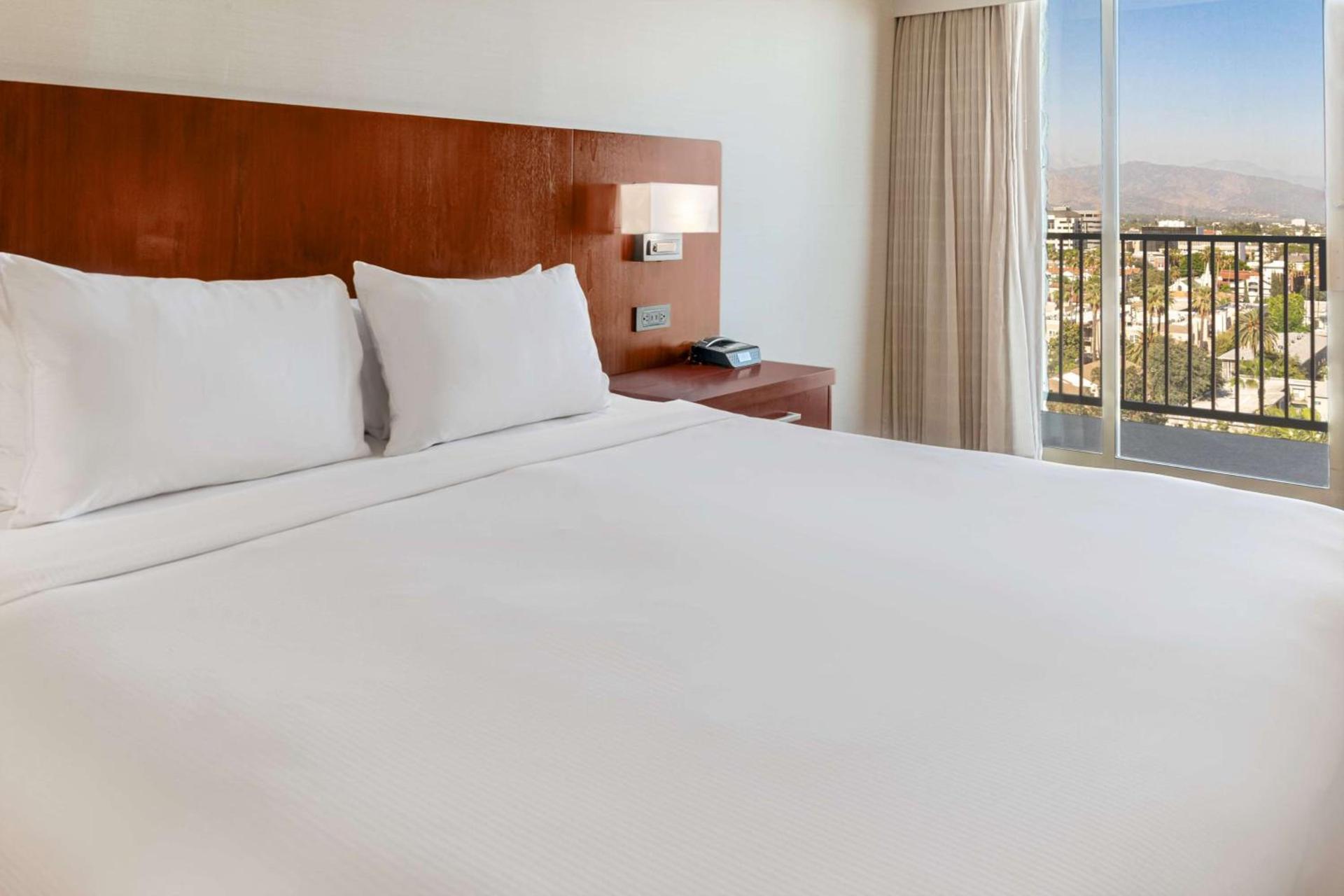 Hilton Pasadena photo 16