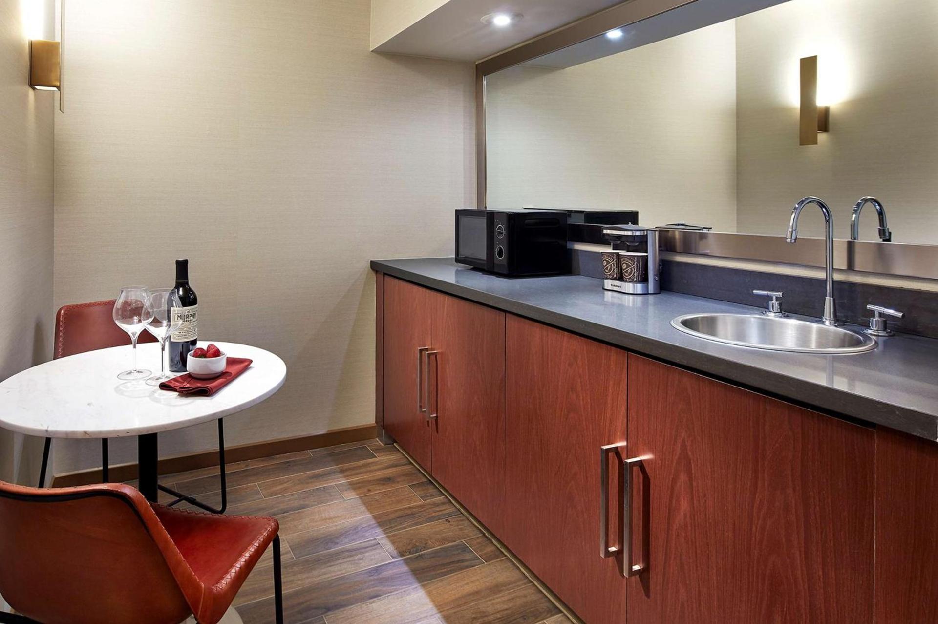 Hilton Pasadena photo 50