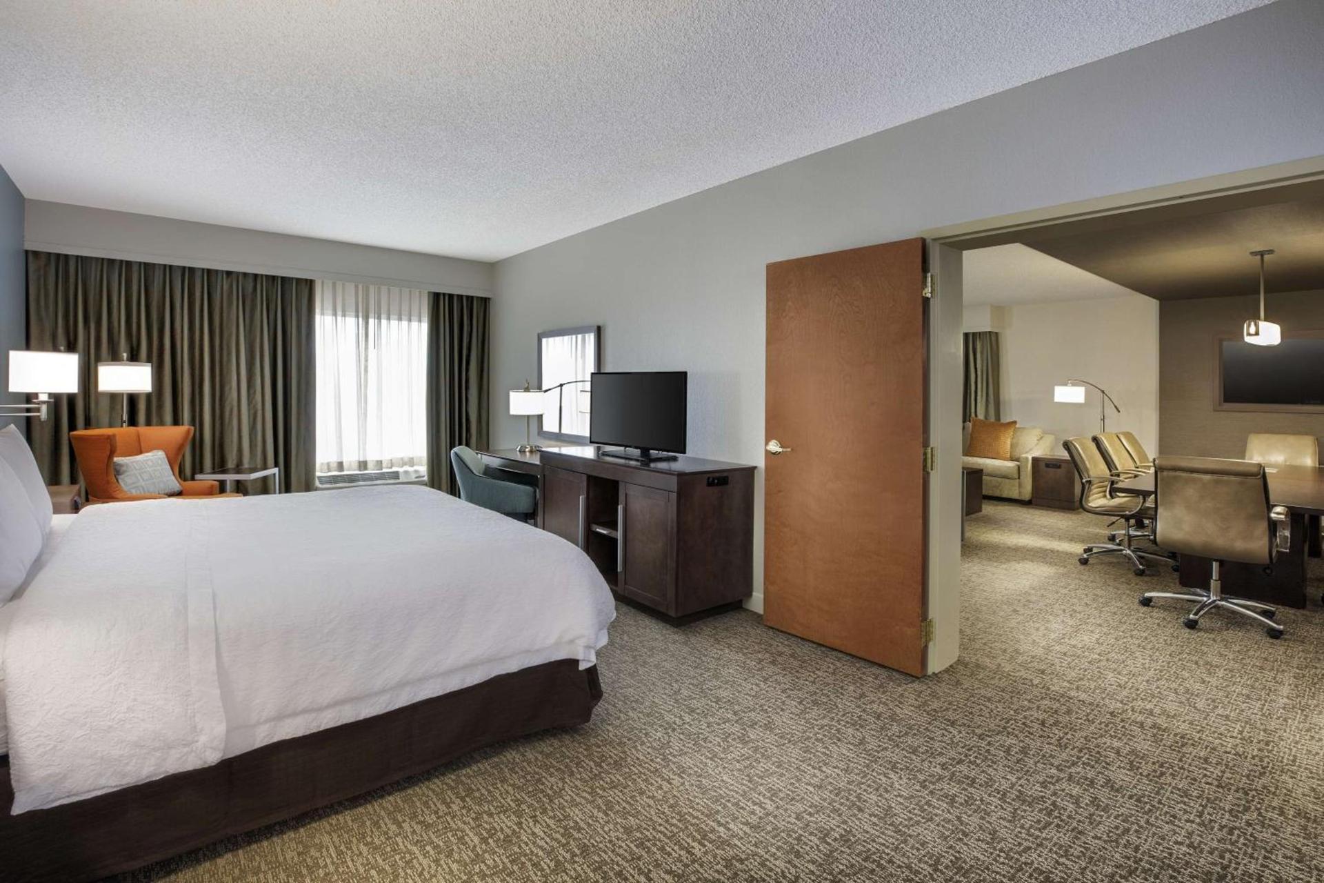 Hampton Inn West Palm Beach Central Airport photo 33